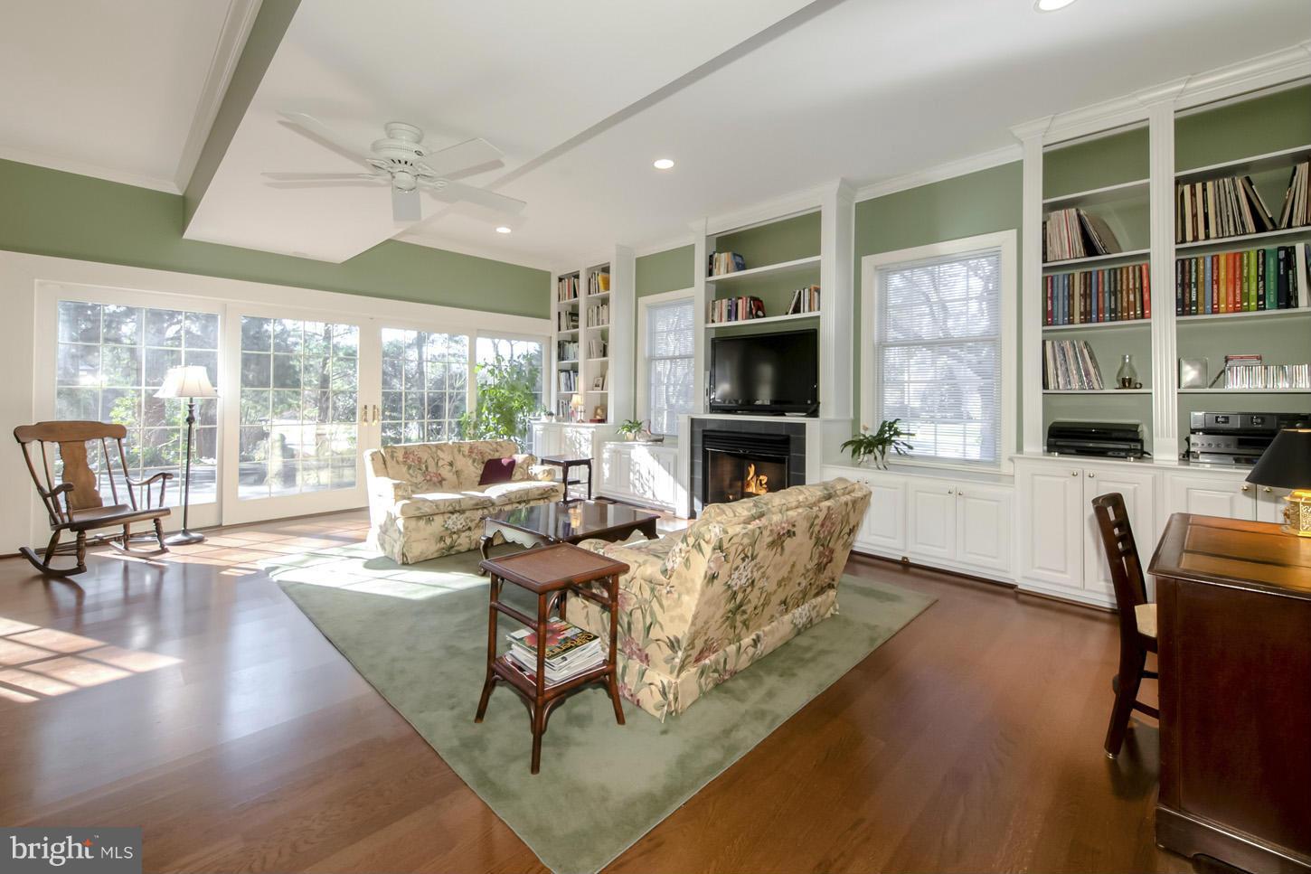 SUMMERWOOD - Residential