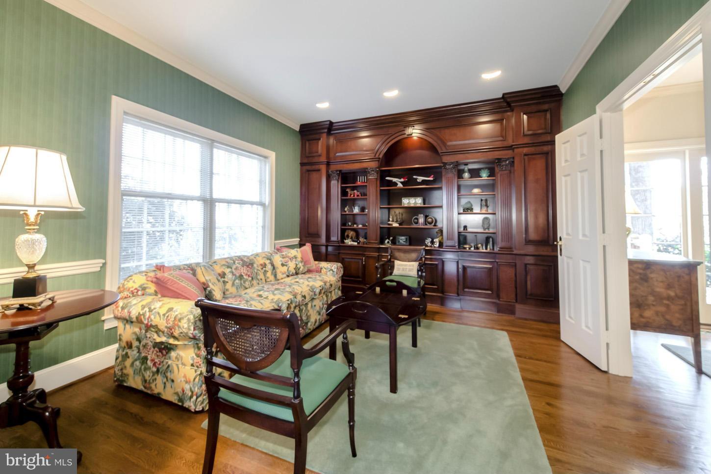 SUMMERWOOD - Residential