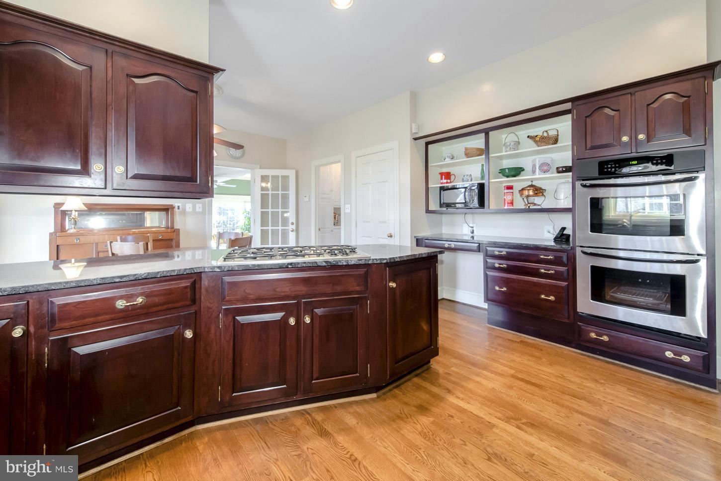 SUMMERWOOD - Residential