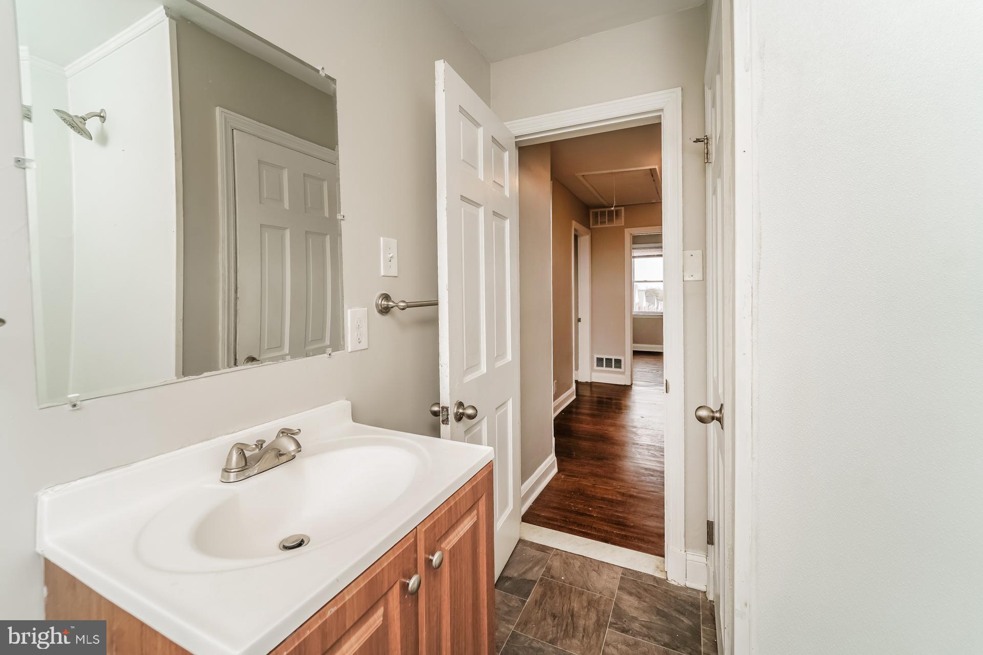 EDMONDSON HEIGHTS - Residential Lease