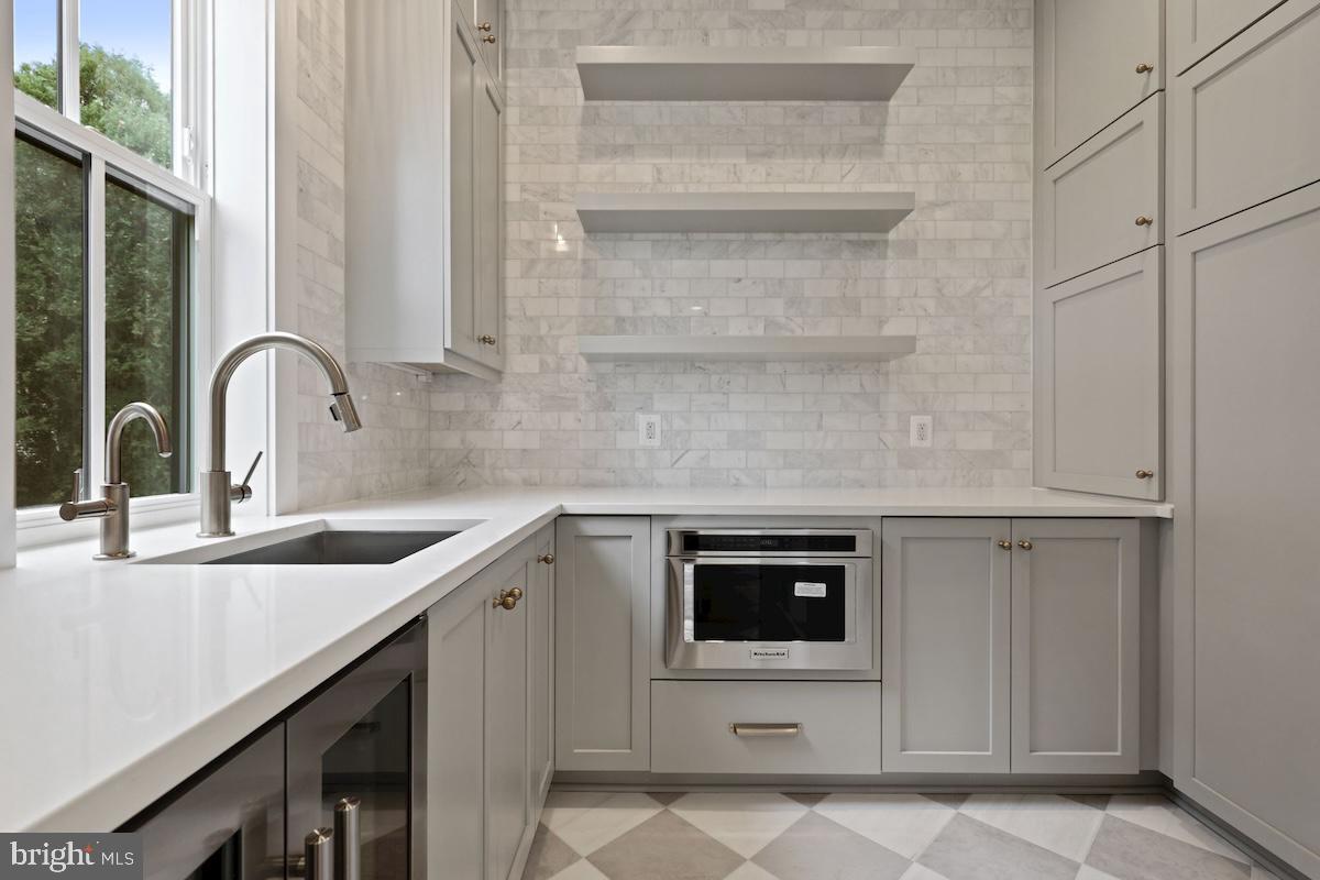 2037 MADRILLON CREEK COURT