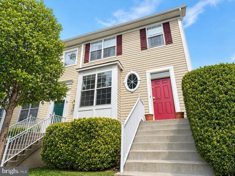 Townhouse For Rent - 9204 Acer Lane<br/> Manassas City County, MANASSAS, VA 20110