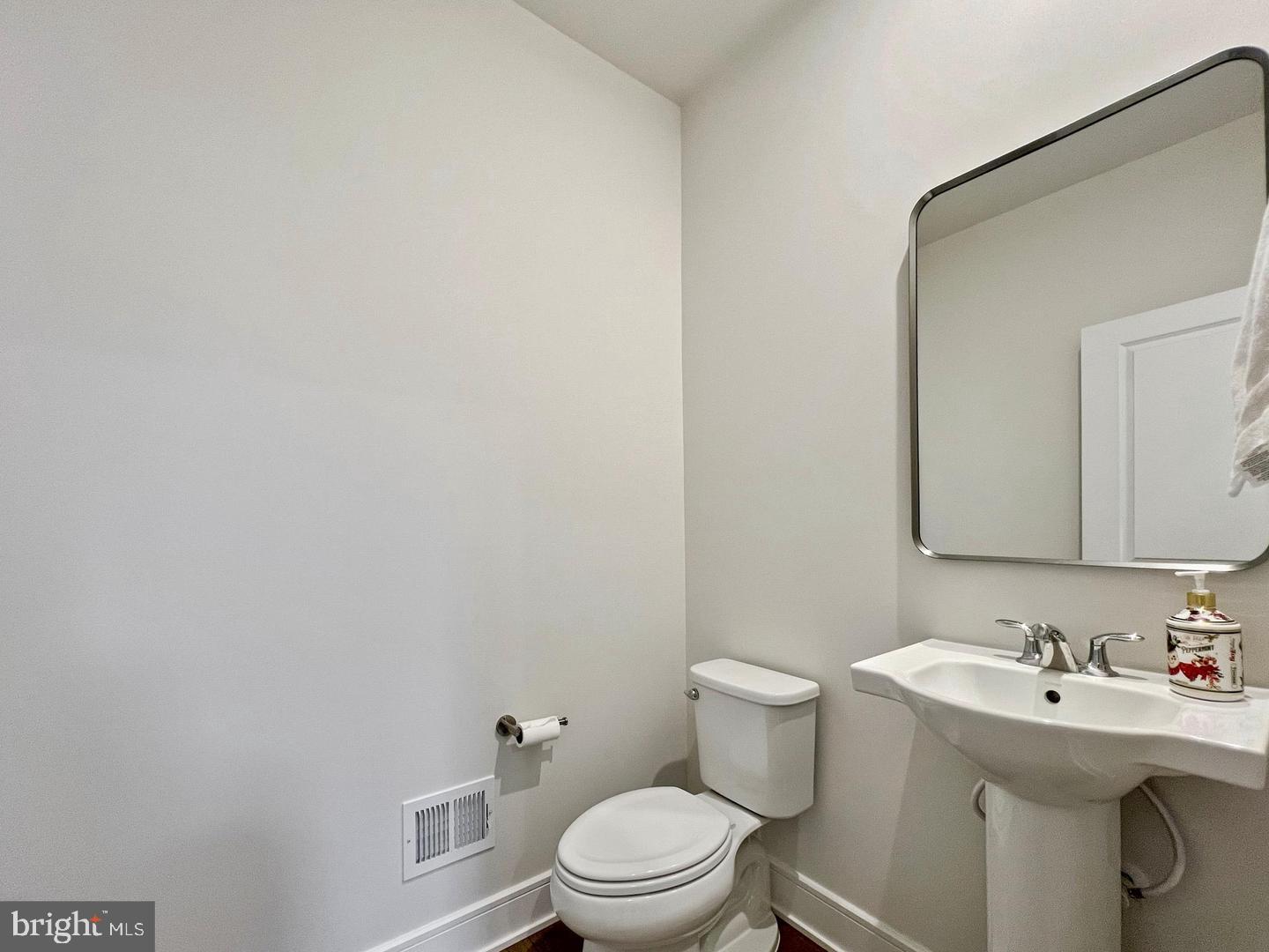 DEMOTT & SILVER - Residential