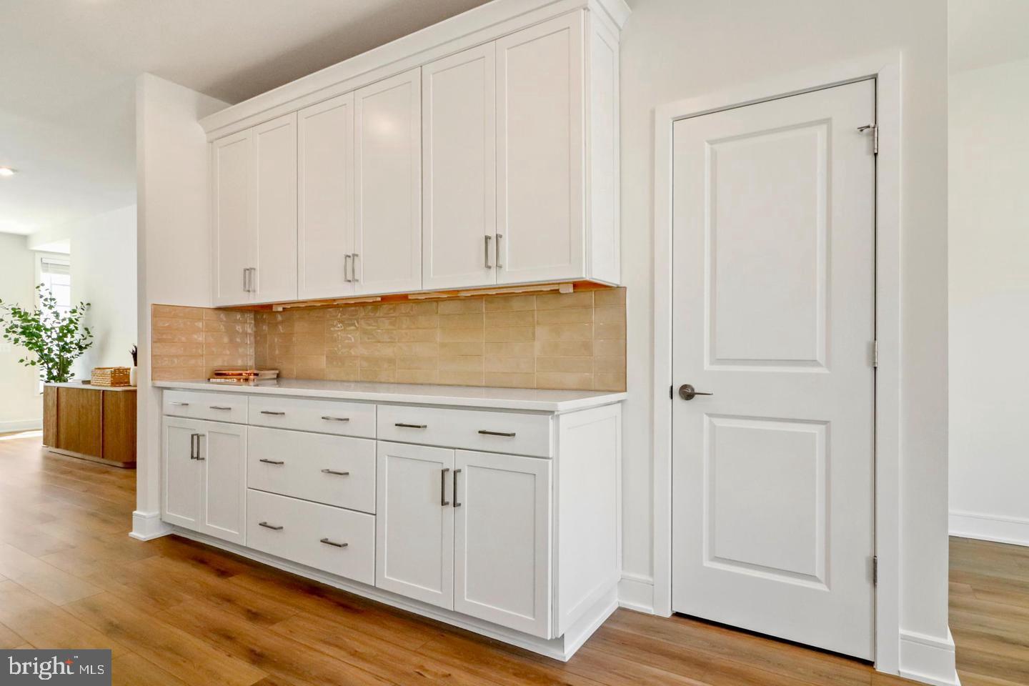 DEMOTT & SILVER - Residential