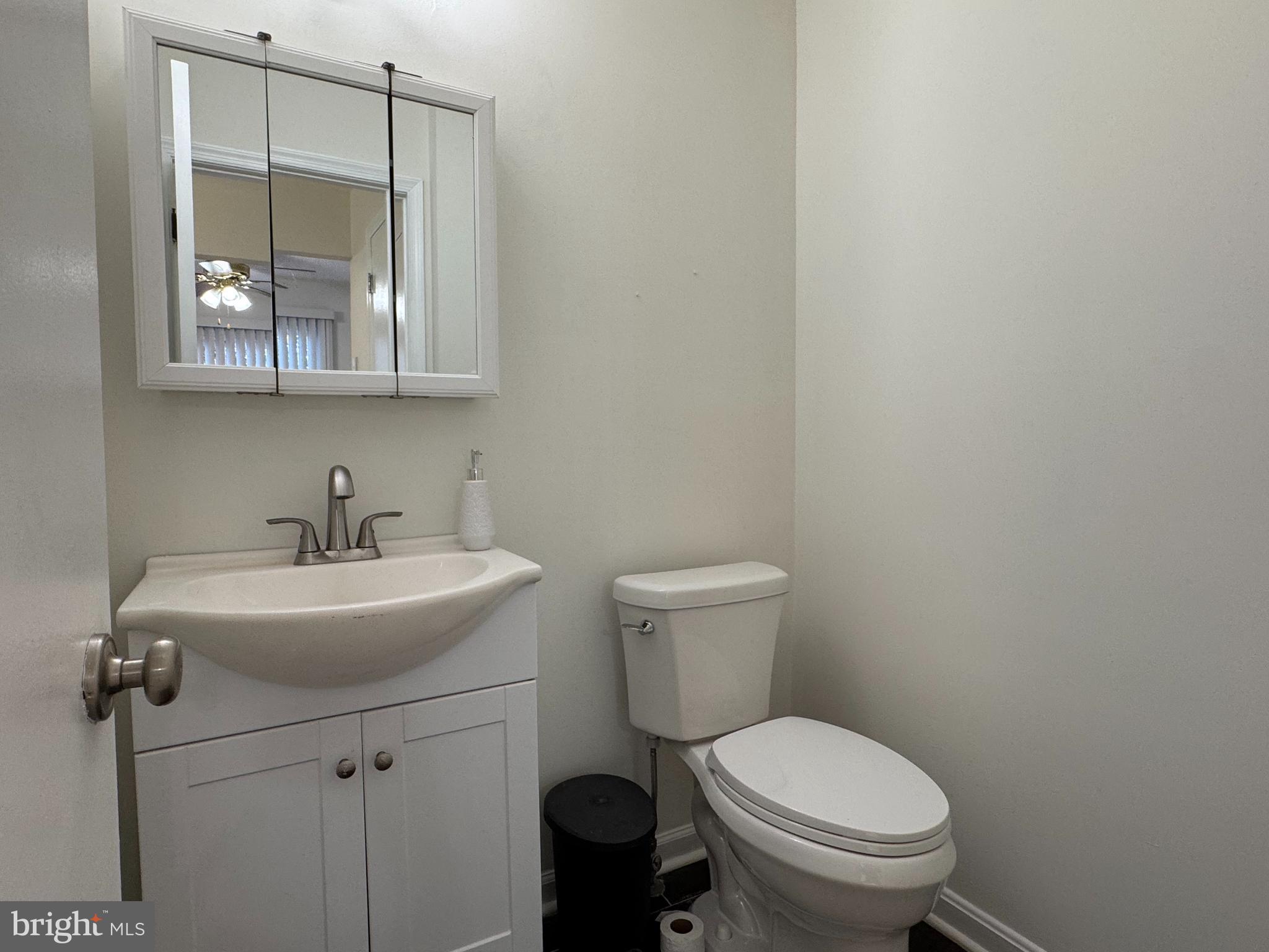 CROFTON COMMONS - Residential Lease