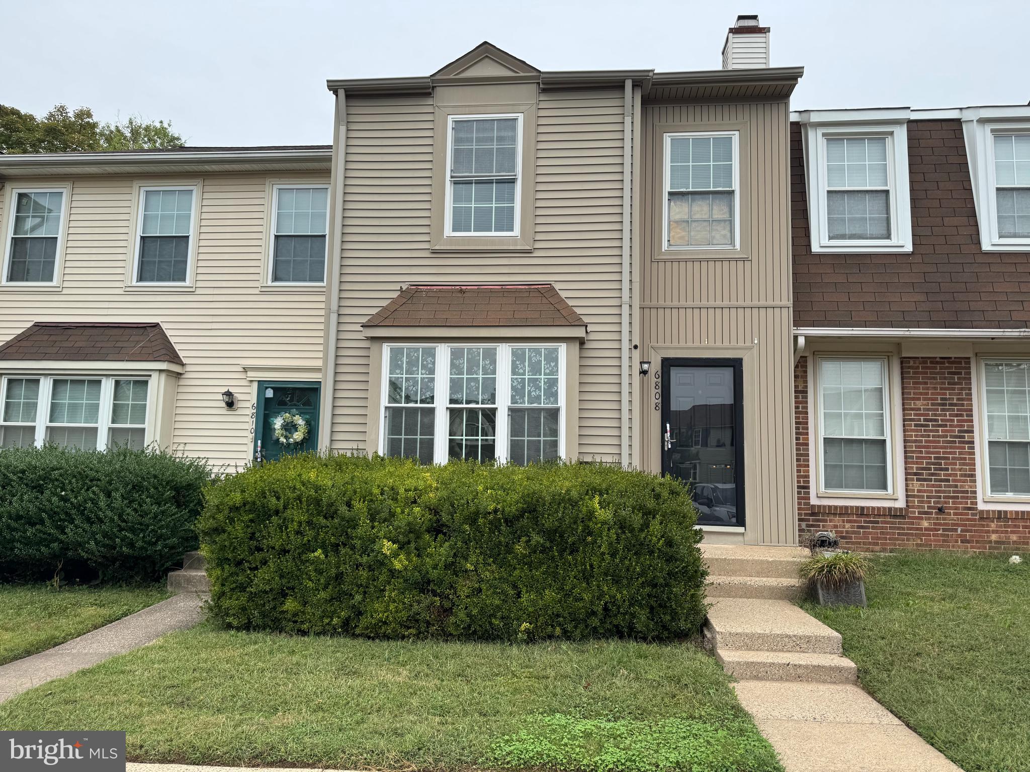 CROFTON COMMONS - Residential Lease