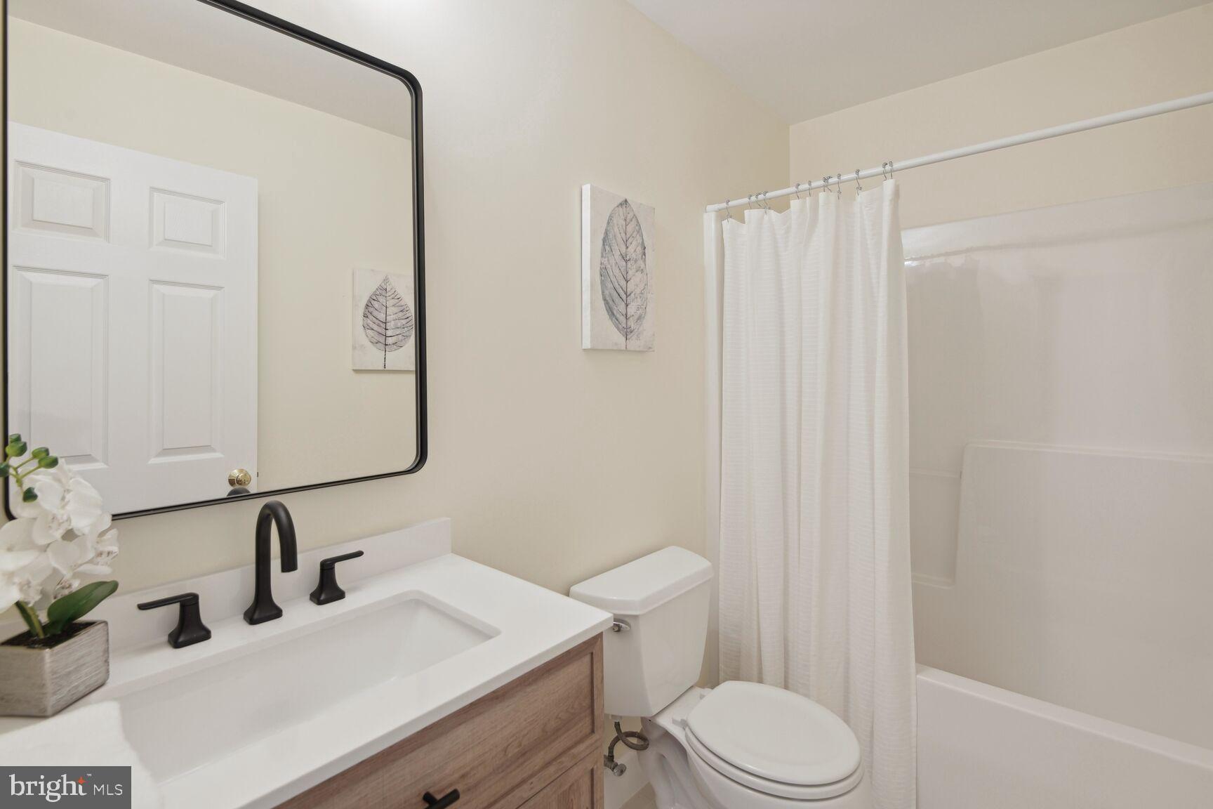 QUAIL HOLLOW - Residential