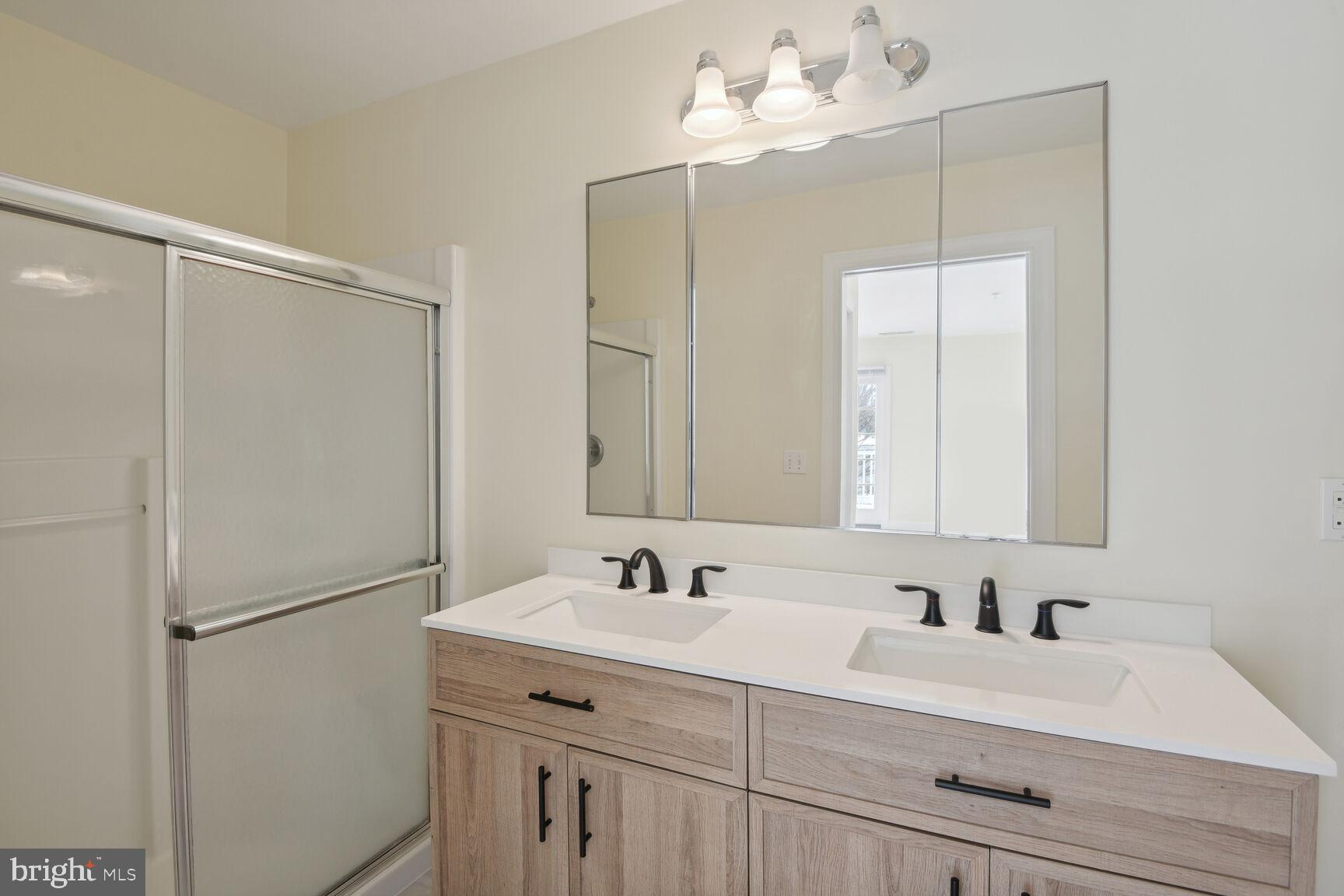 QUAIL HOLLOW - Residential