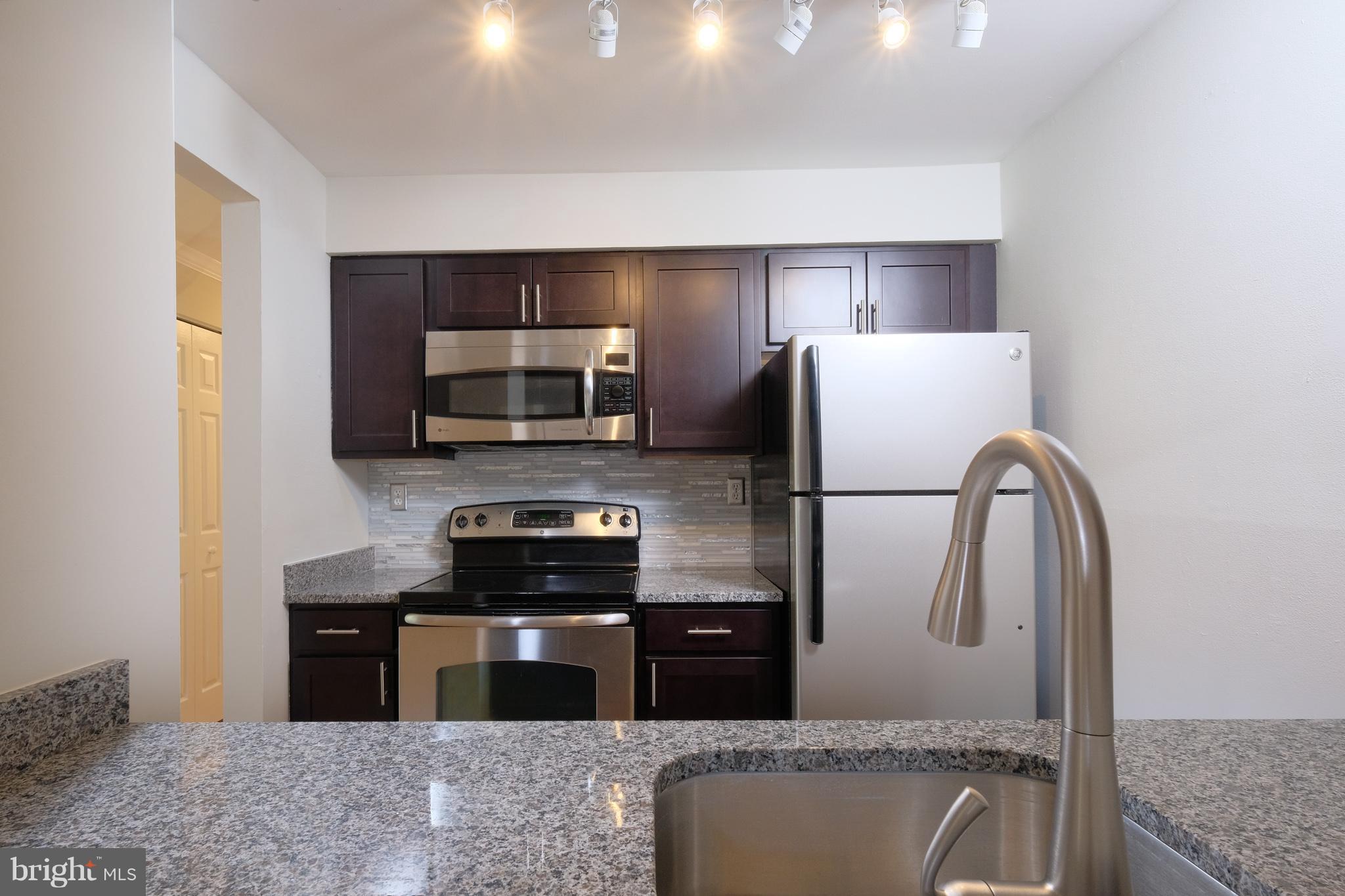 CASTLE HARBOUR CONDO - Residential Lease