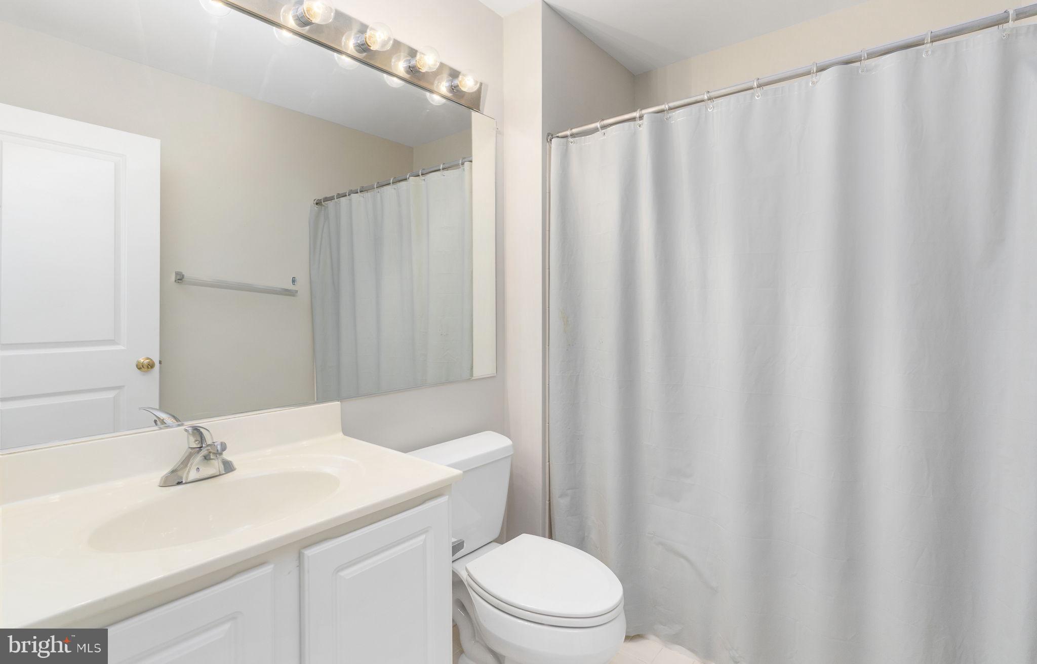 VICTORY LAKES - Residential