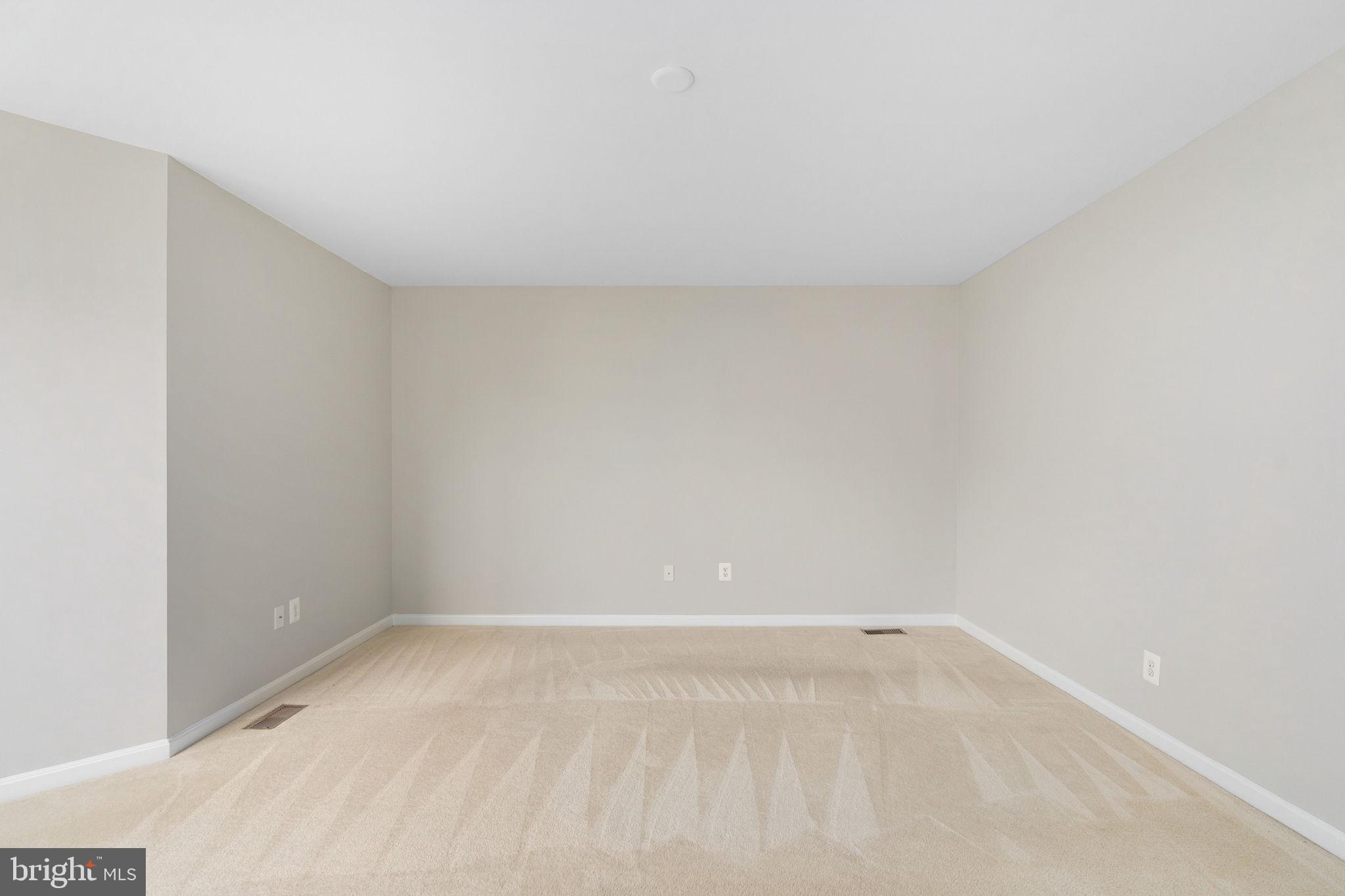 VICTORY LAKES - Residential