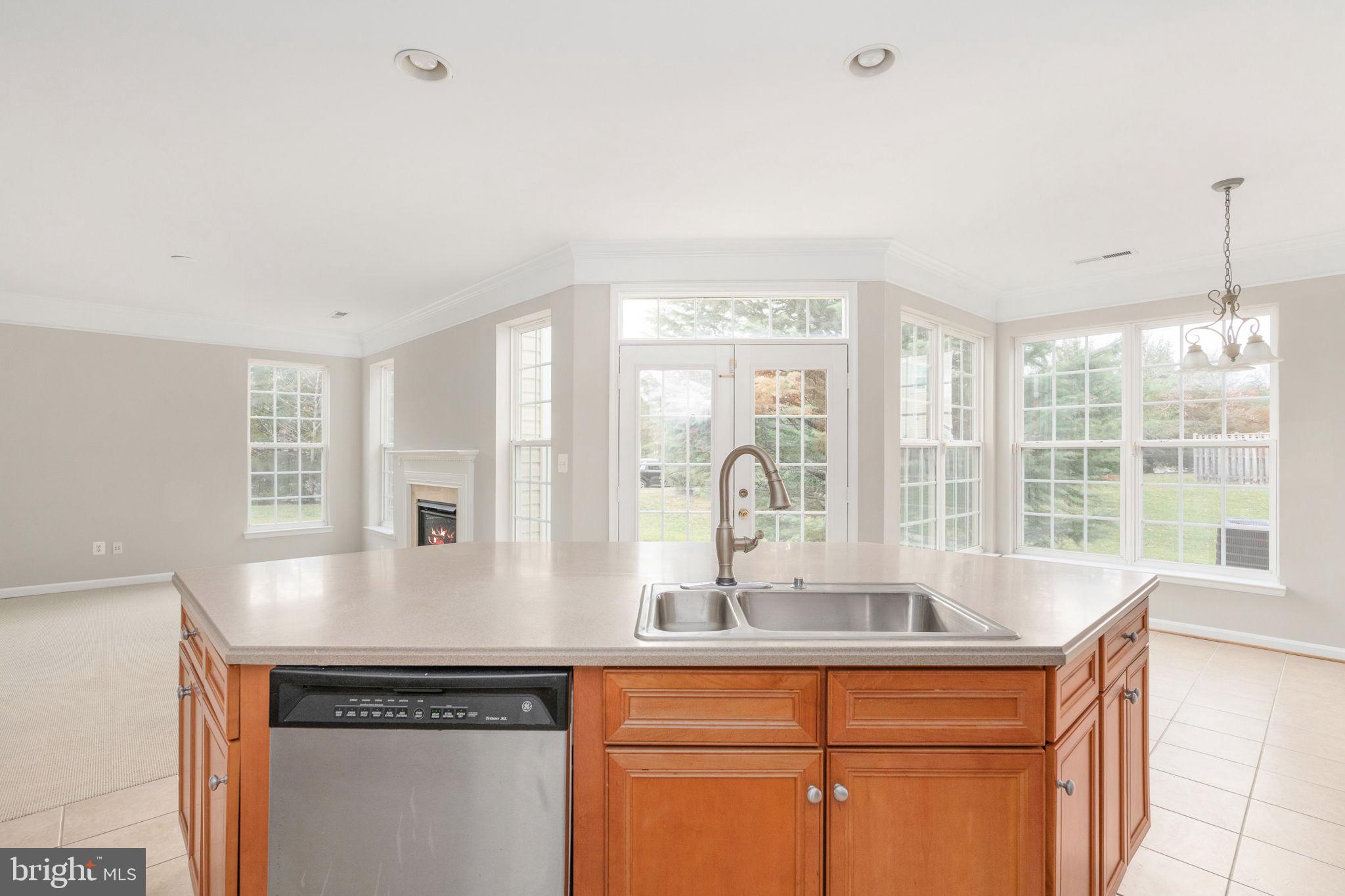 VICTORY LAKES - Residential