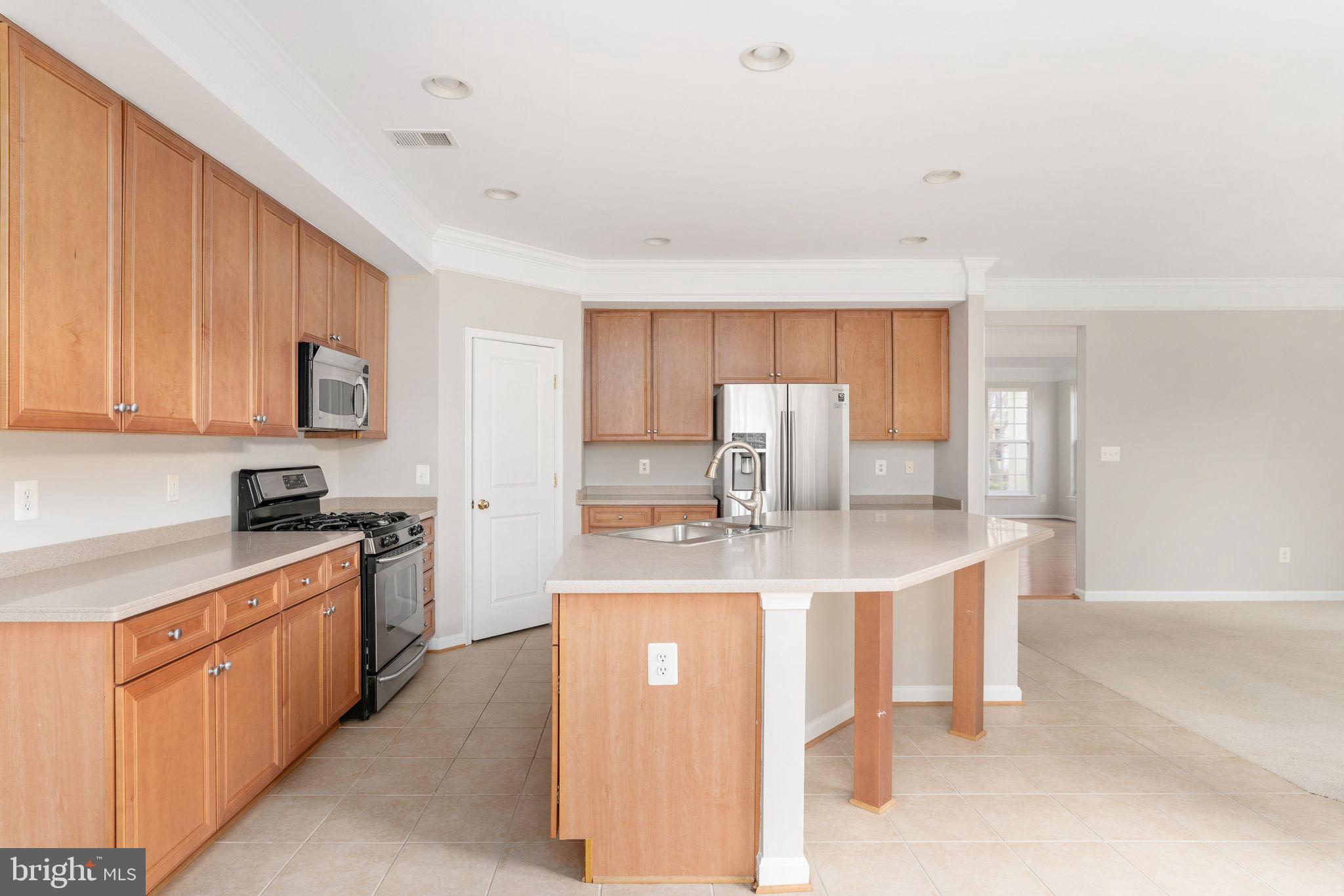 VICTORY LAKES - Residential