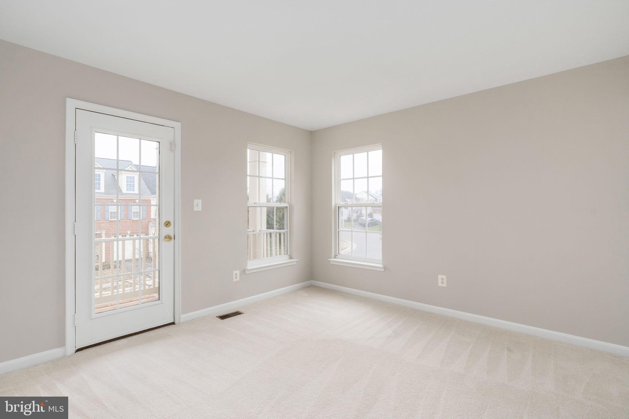 VICTORY LAKES - Residential