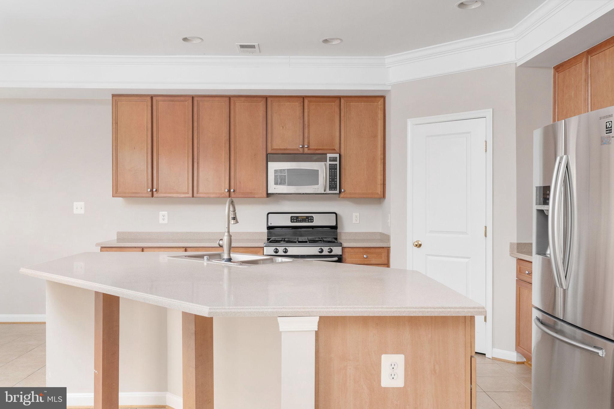 VICTORY LAKES - Residential