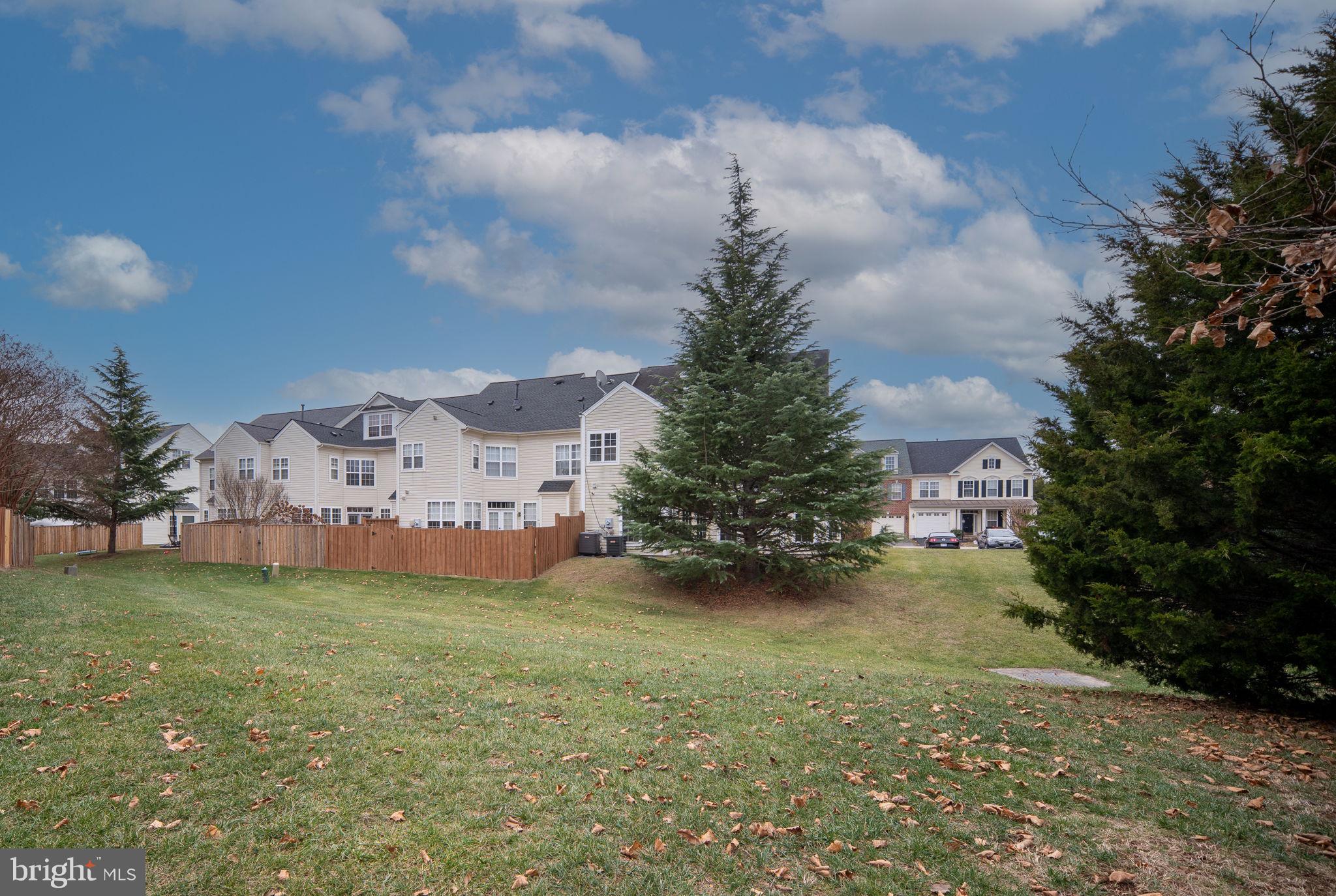 VICTORY LAKES - Residential