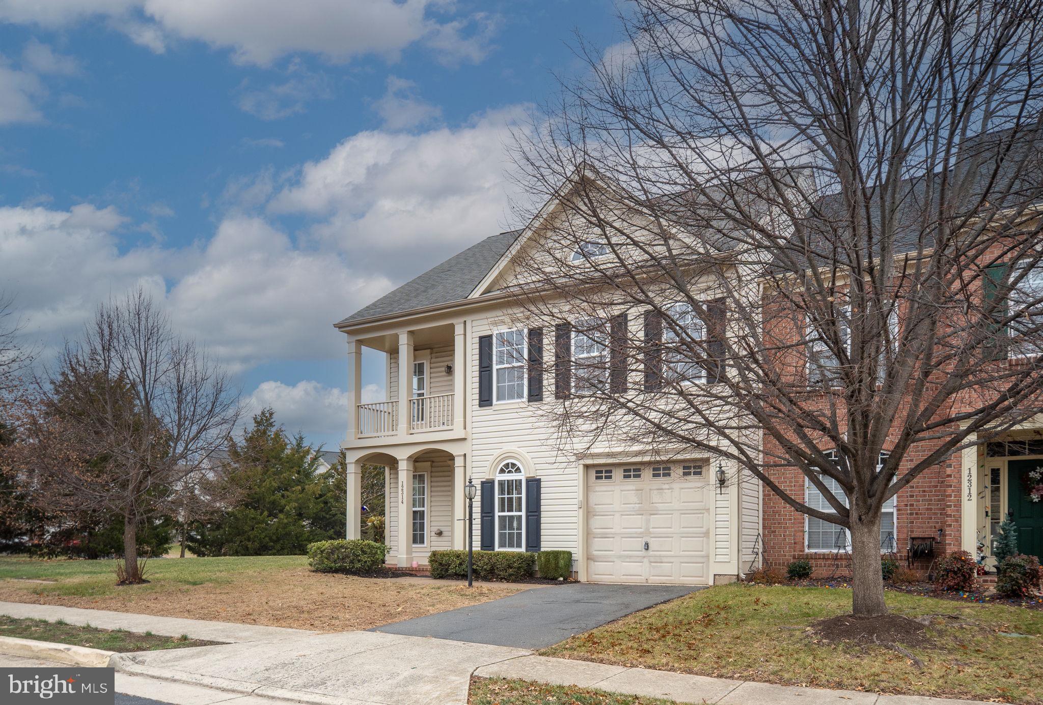 VICTORY LAKES - Residential