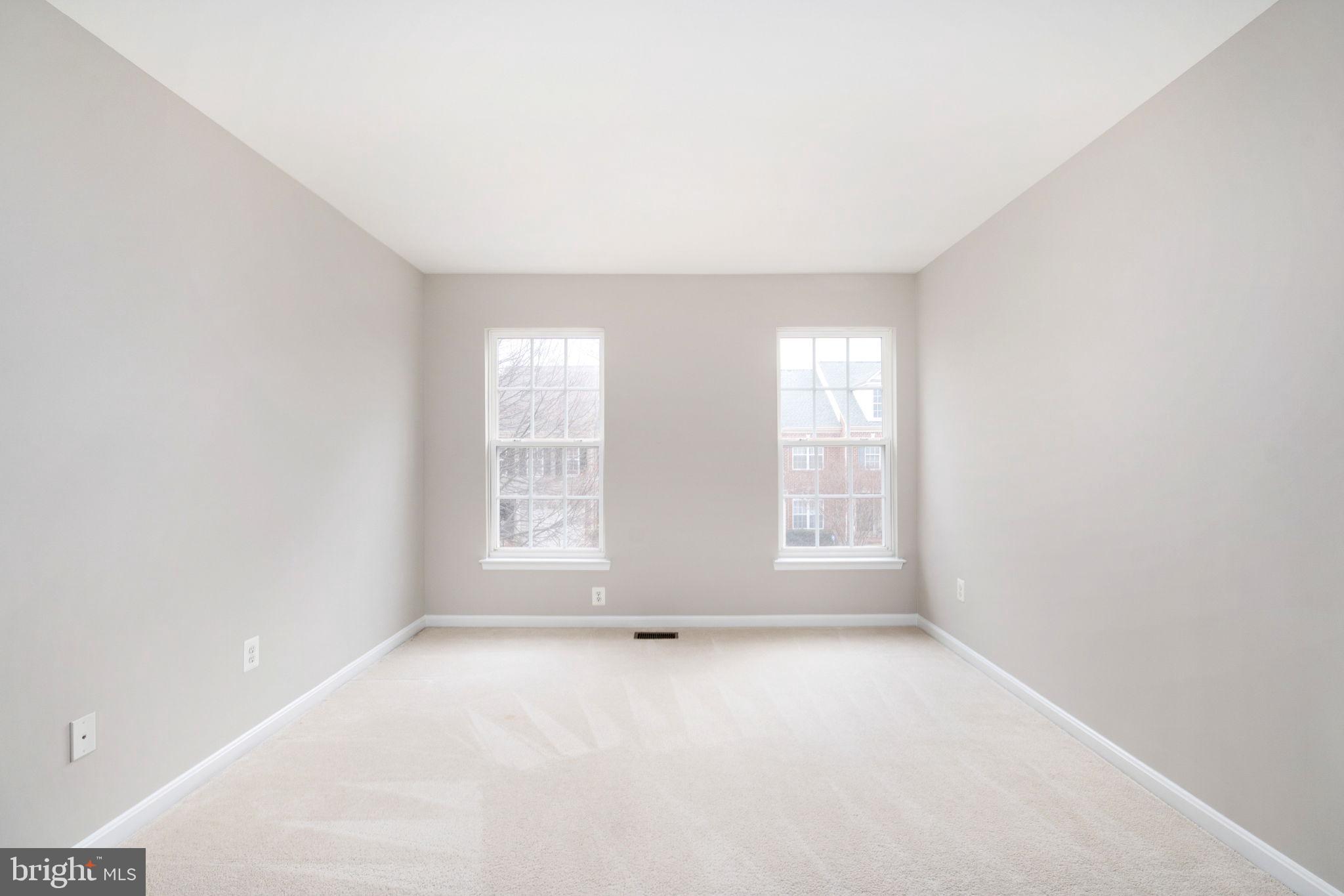 VICTORY LAKES - Residential