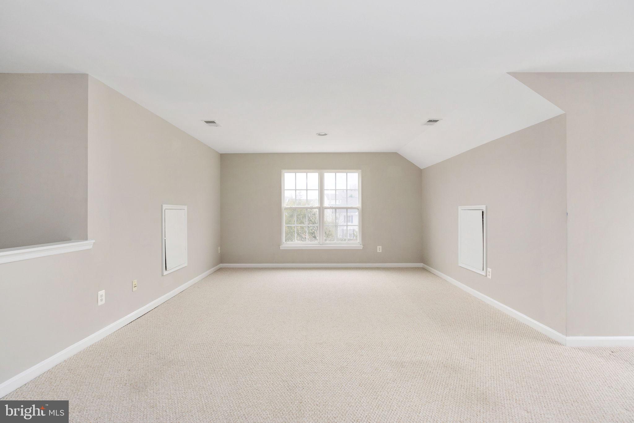 VICTORY LAKES - Residential