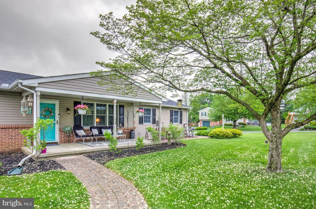 Photo of 1 Eric Road, RONKS, PA 17572 (MLS # PALA2067032)