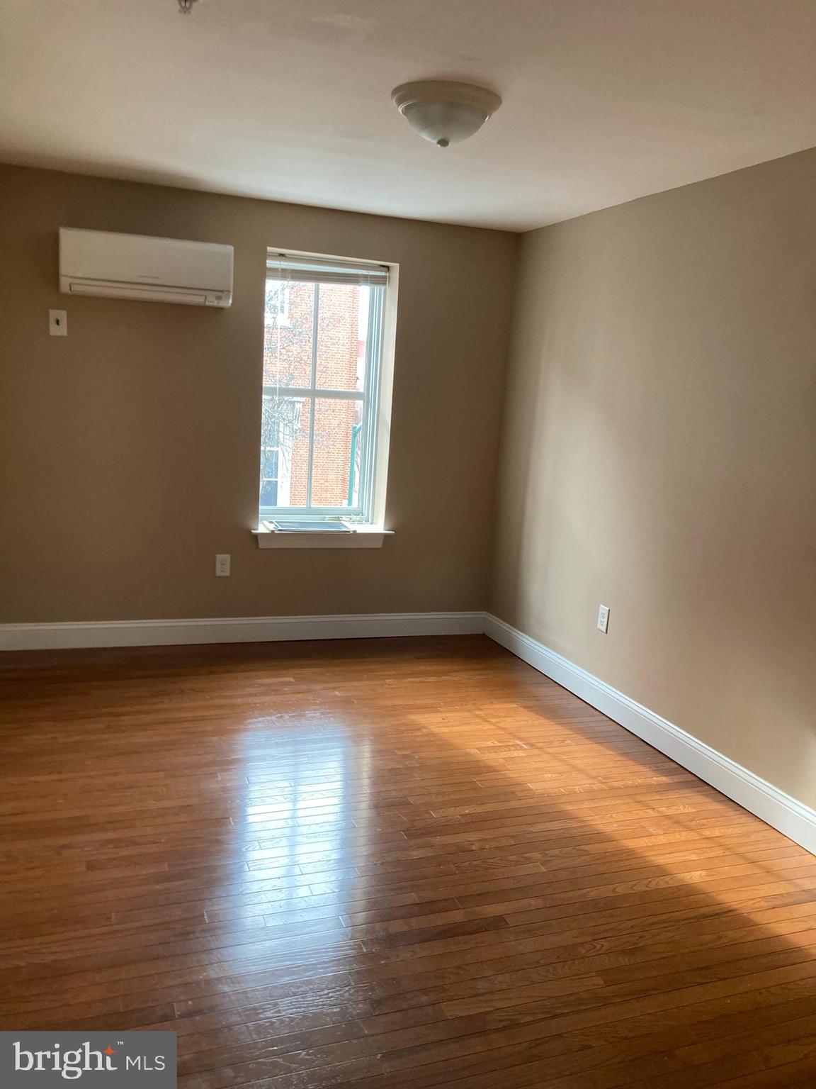 DOWNTOWN HAGERSTOWN - Residential Lease
