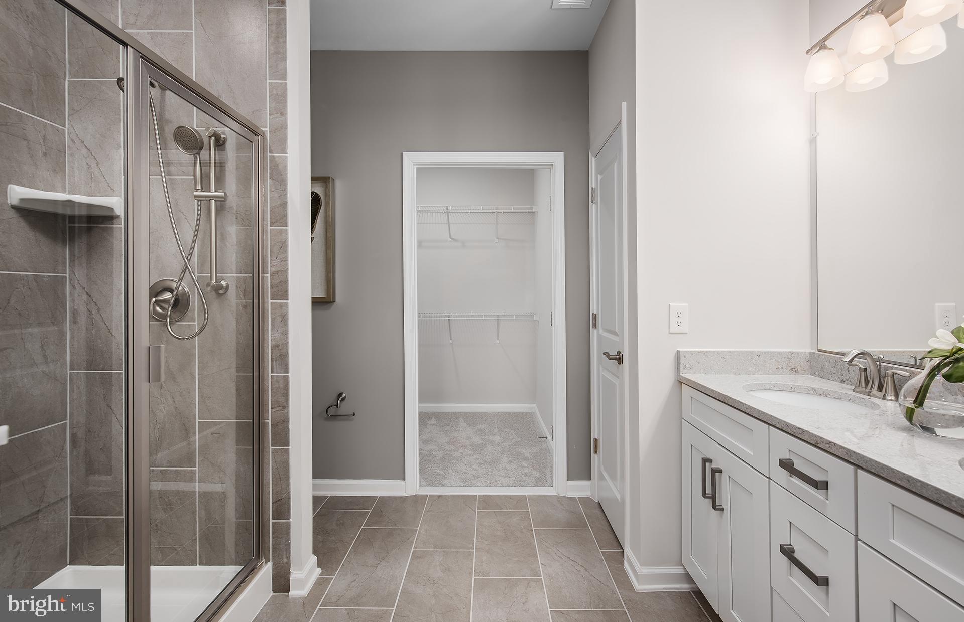 MONTEBELLO - Residential