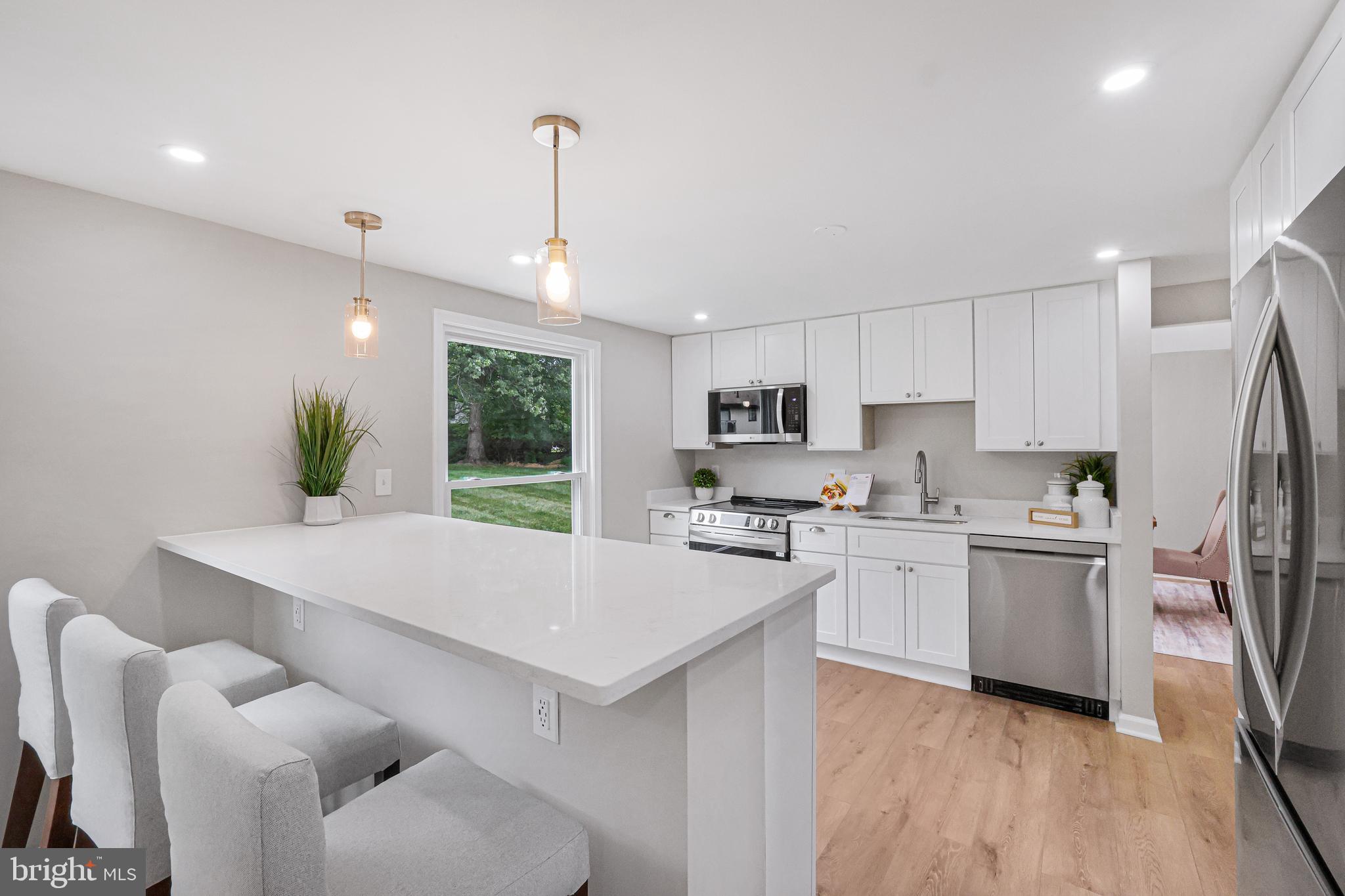 9453 PURSUIT COURT