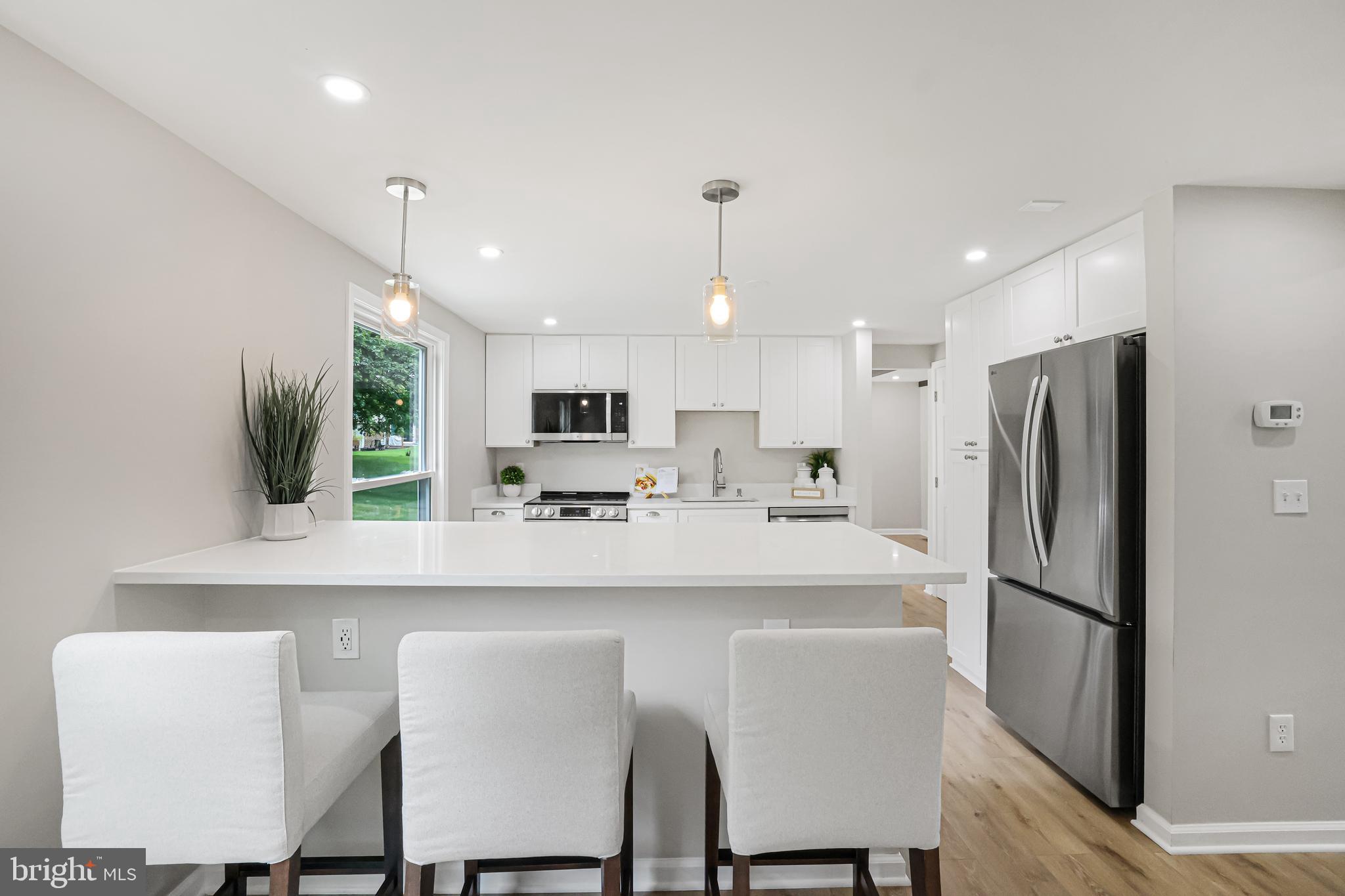9453 PURSUIT COURT
