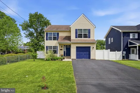 205 Linden Avenue, Glenside, PA MLS: PAMC2183832