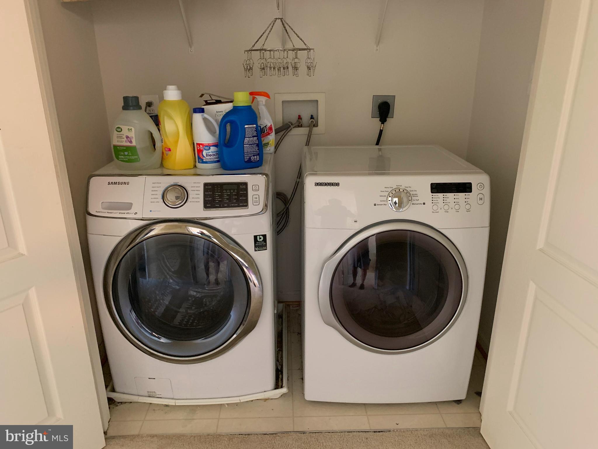 VILLAGES AT HAYMARKET - Residential