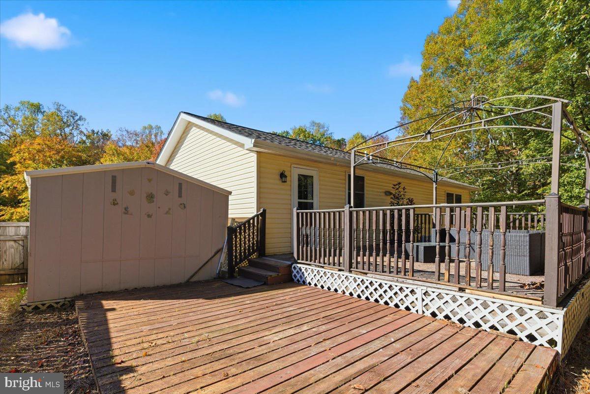 BARNES ESTATES - Residential