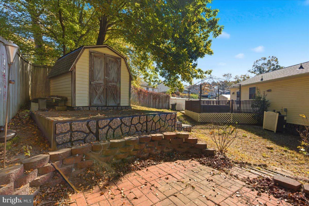 BARNES ESTATES - Residential