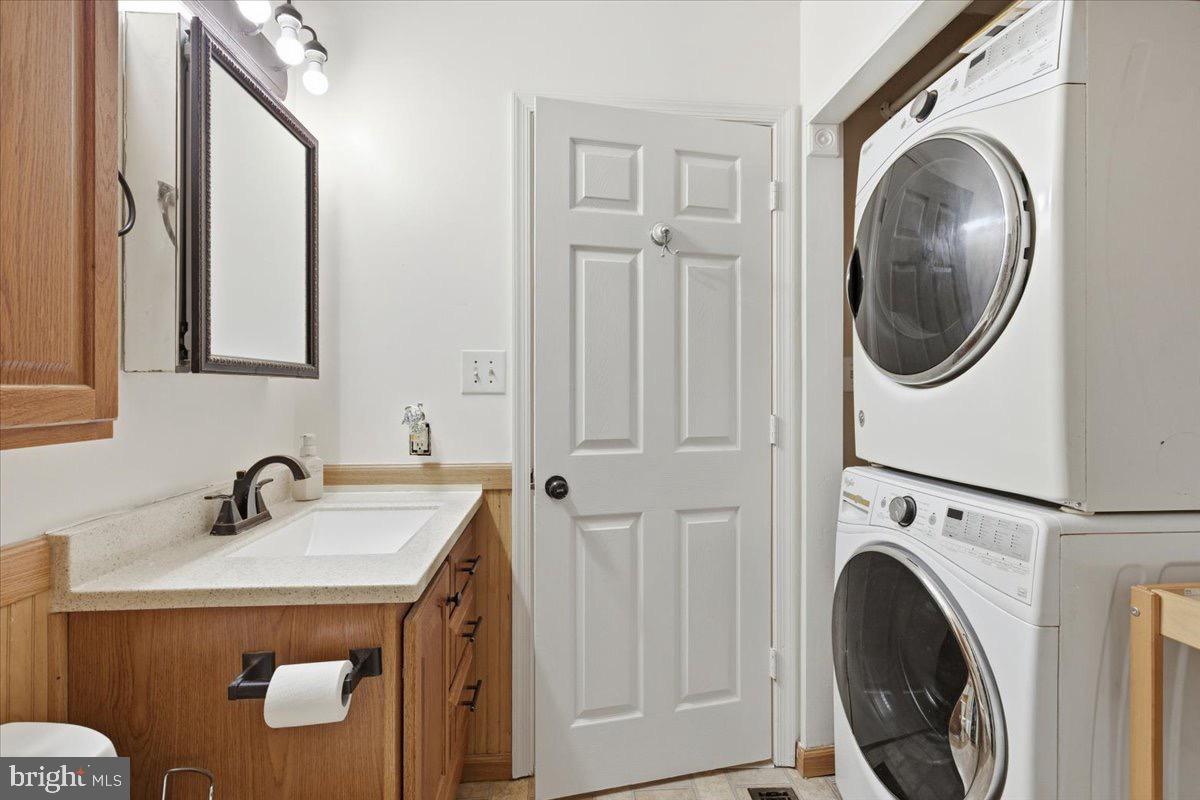 BARNES ESTATES - Residential