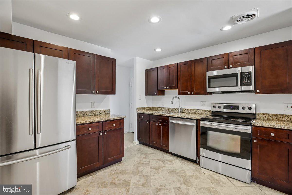 GEORGETOWN VILLAGE - Residential