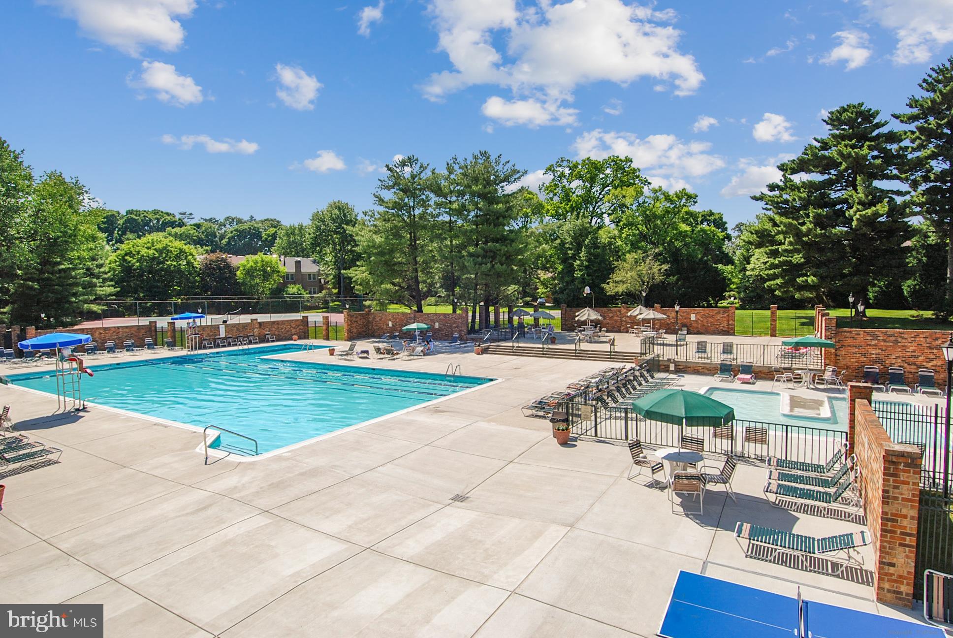 GEORGETOWN VILLAGE - Residential