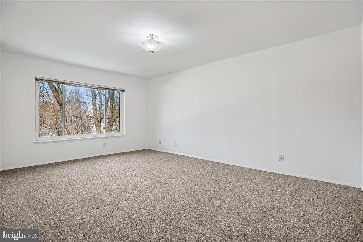 GEORGETOWN VILLAGE - Residential