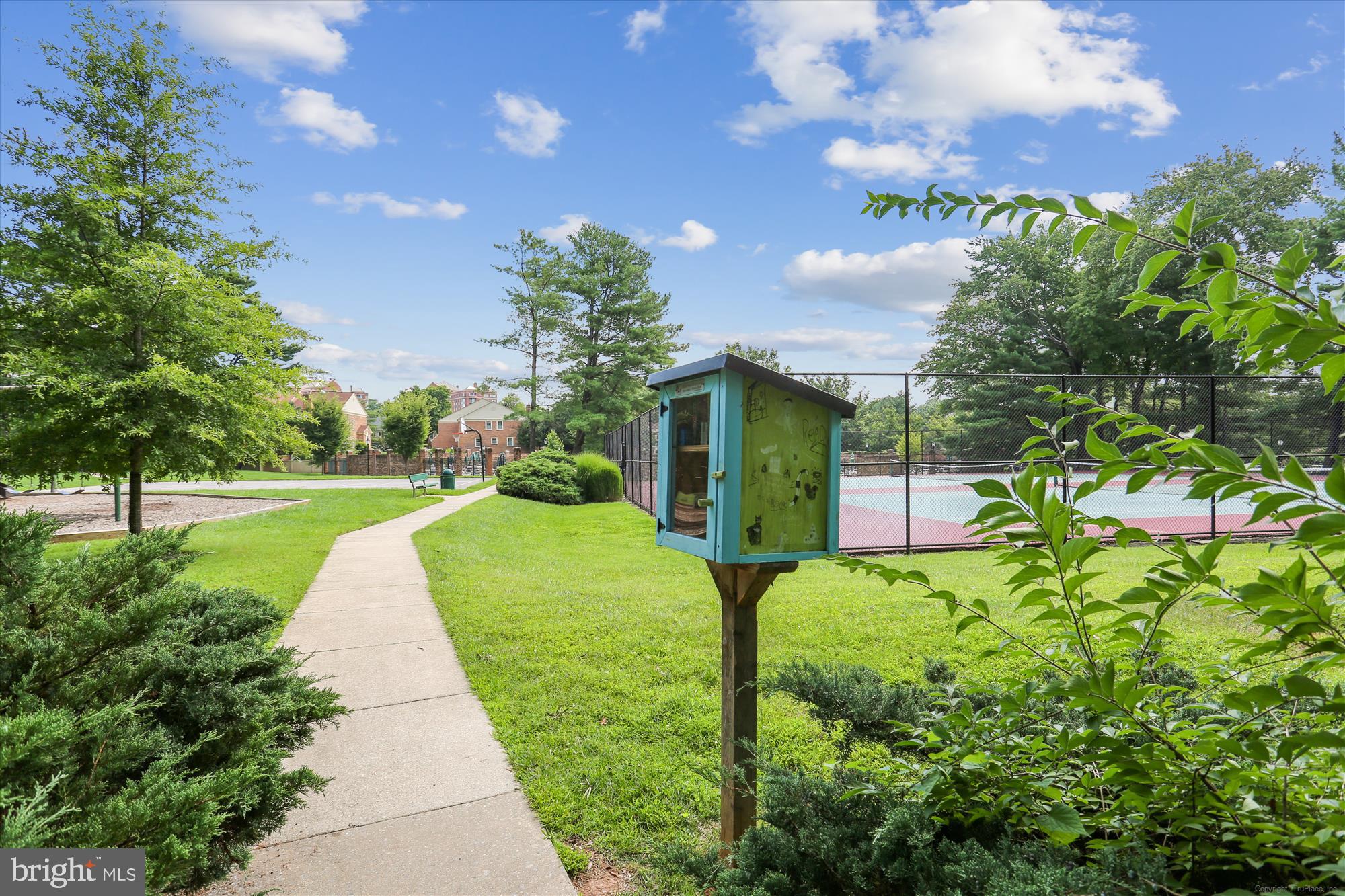 GEORGETOWN VILLAGE - Residential