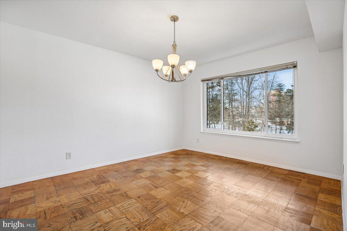 GEORGETOWN VILLAGE - Residential