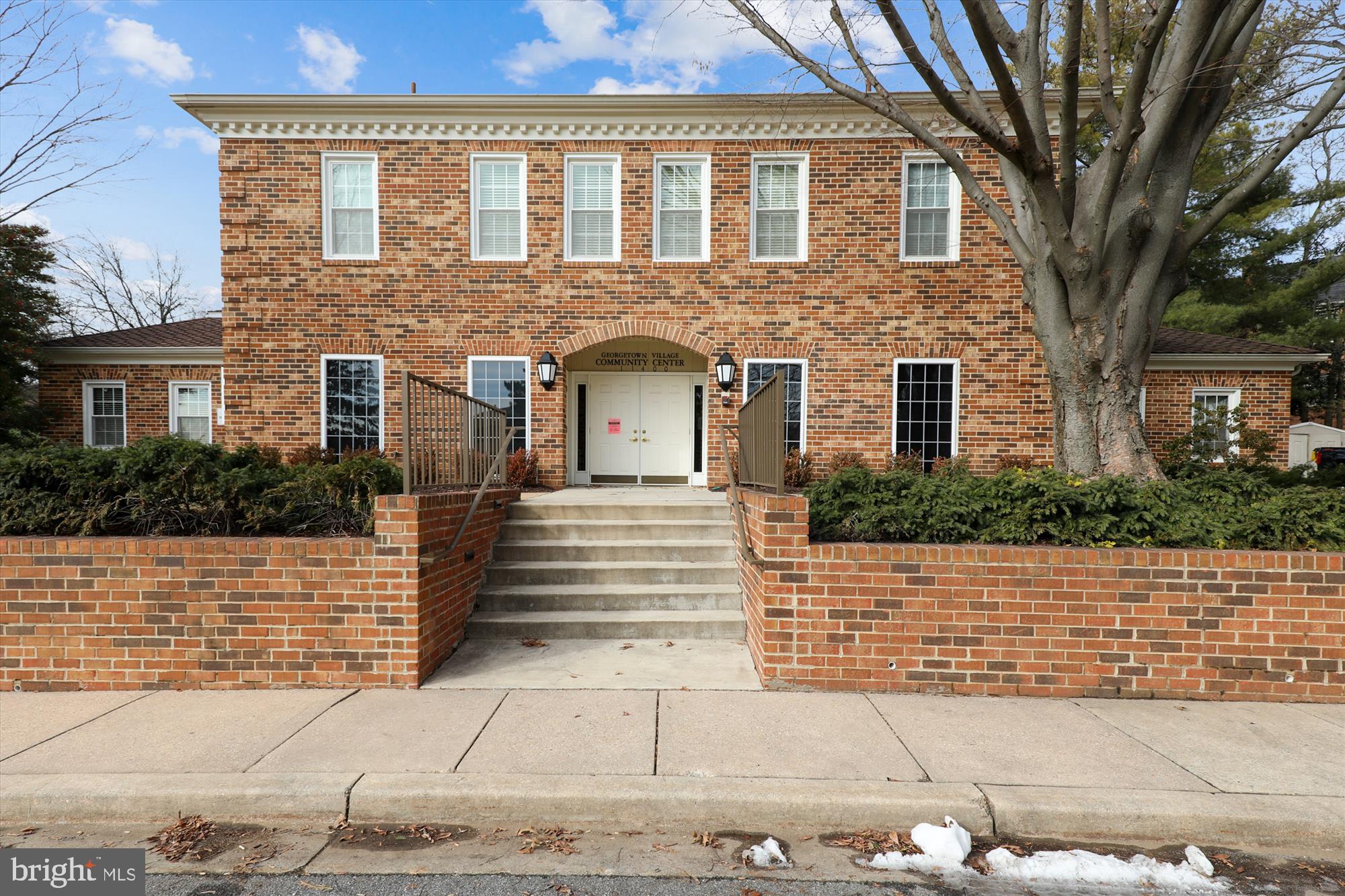 GEORGETOWN VILLAGE - Residential