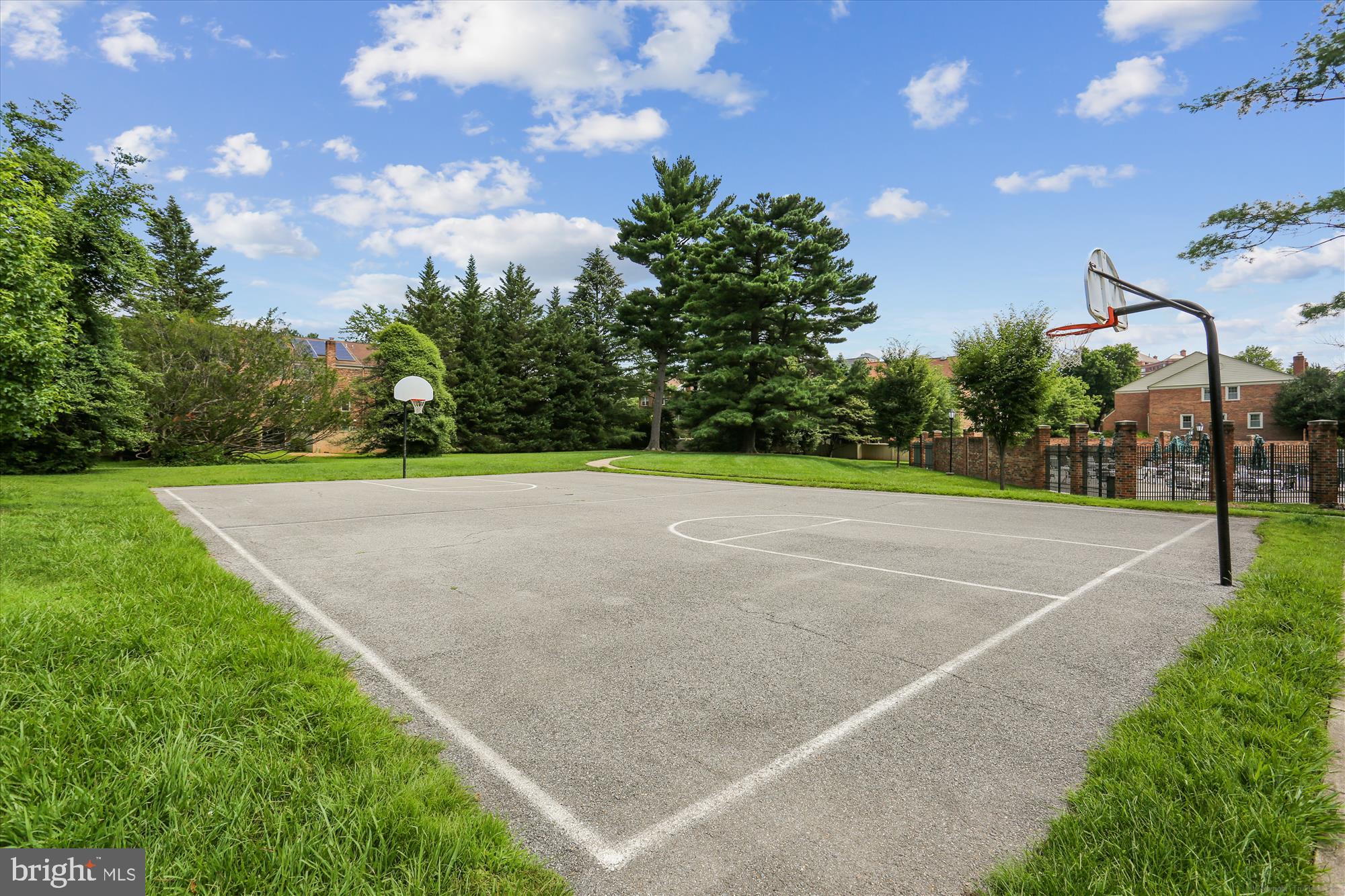 GEORGETOWN VILLAGE - Residential