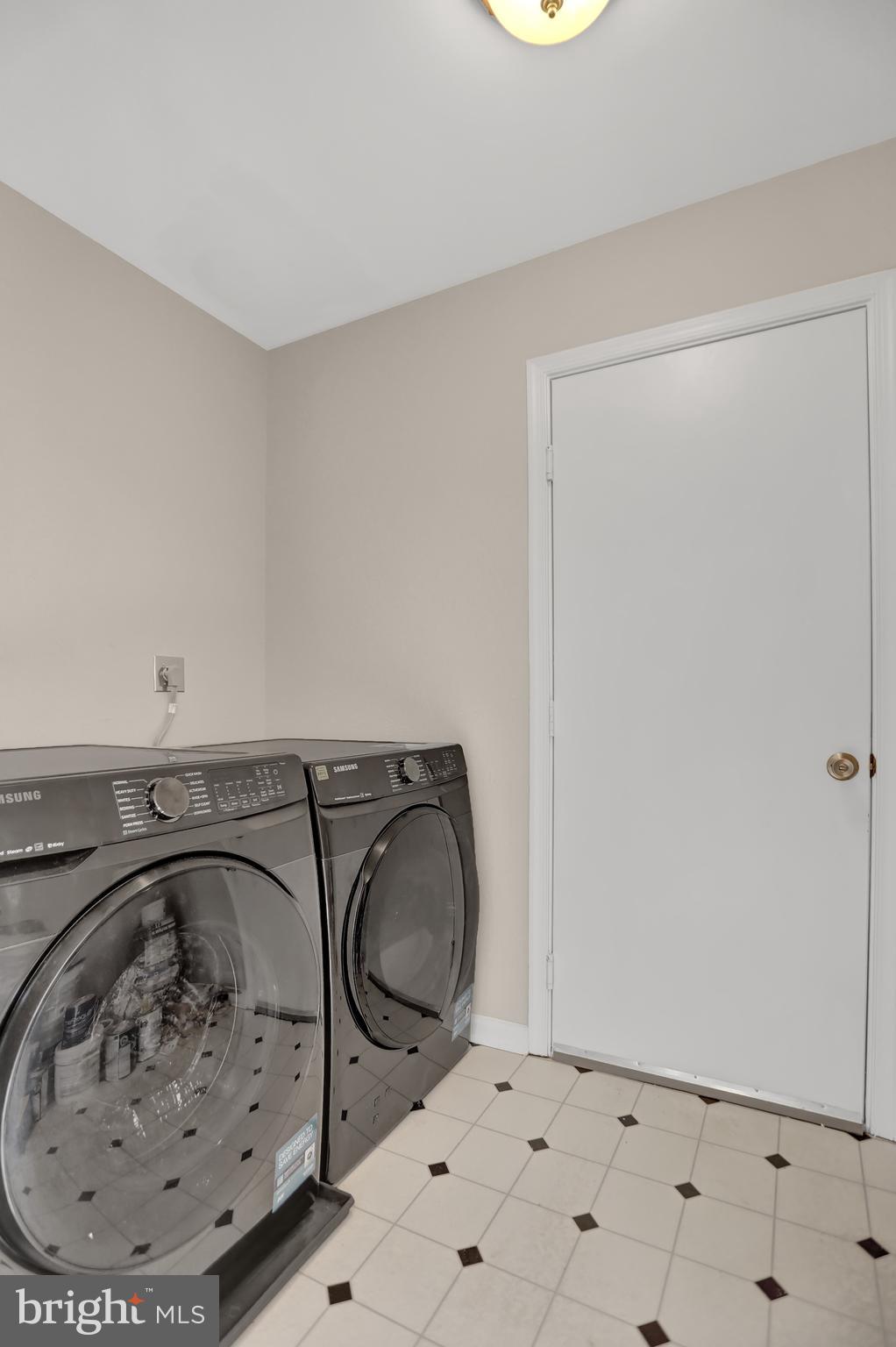 EDEN FARMS - Residential Lease