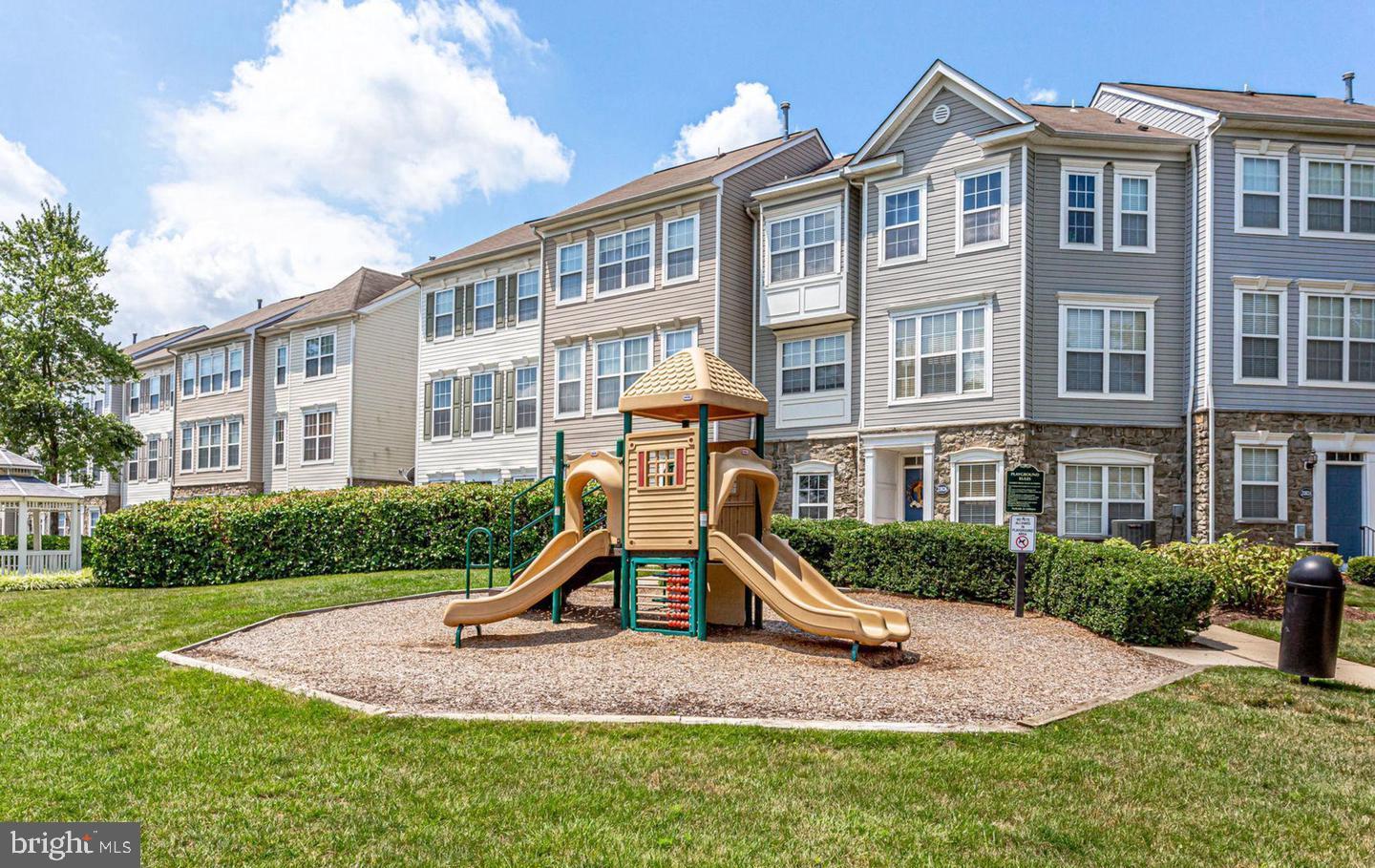 PARKSIDE AT ASHBURN - Residential Lease