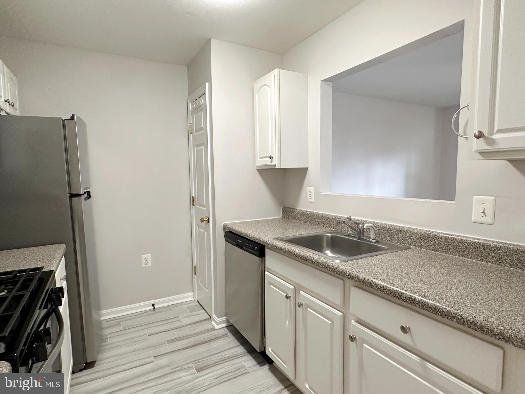 PARKSIDE AT ASHBURN - Residential Lease