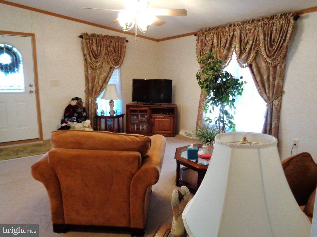 CRESTVIEW - Residential