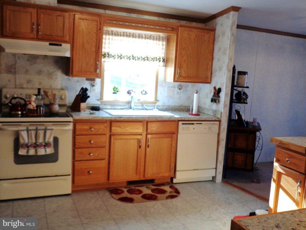 CRESTVIEW - Residential