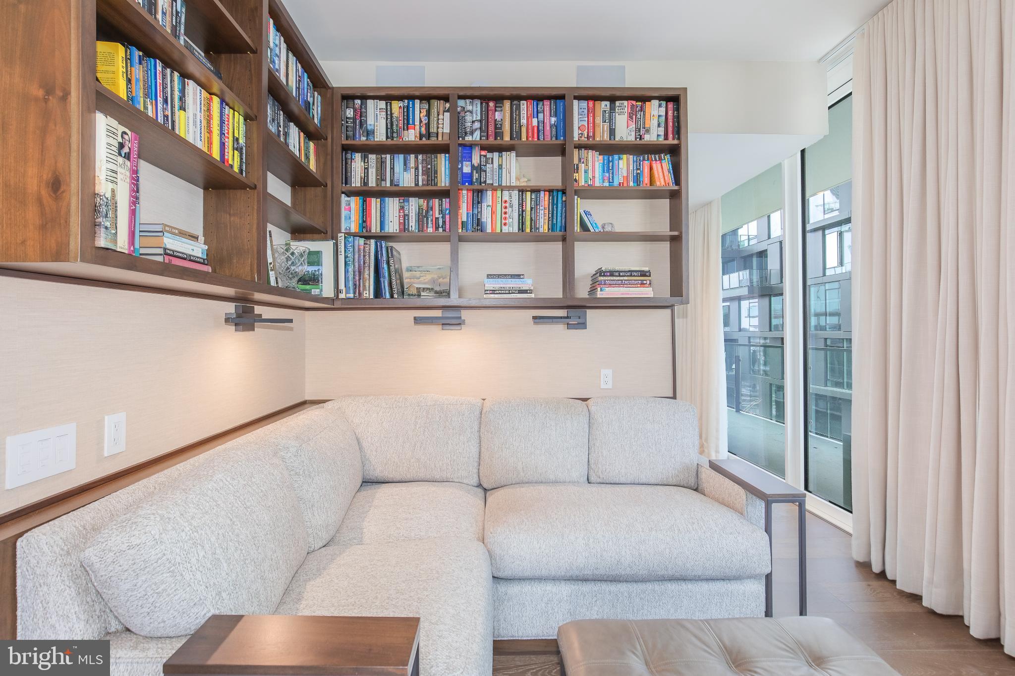 SOUTHWEST WATERFRONT - Residential