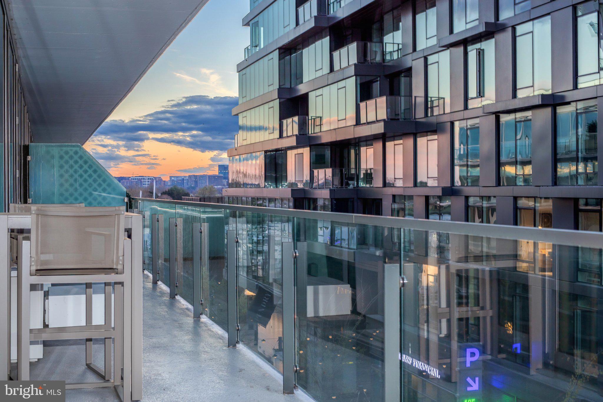 SOUTHWEST WATERFRONT - Residential