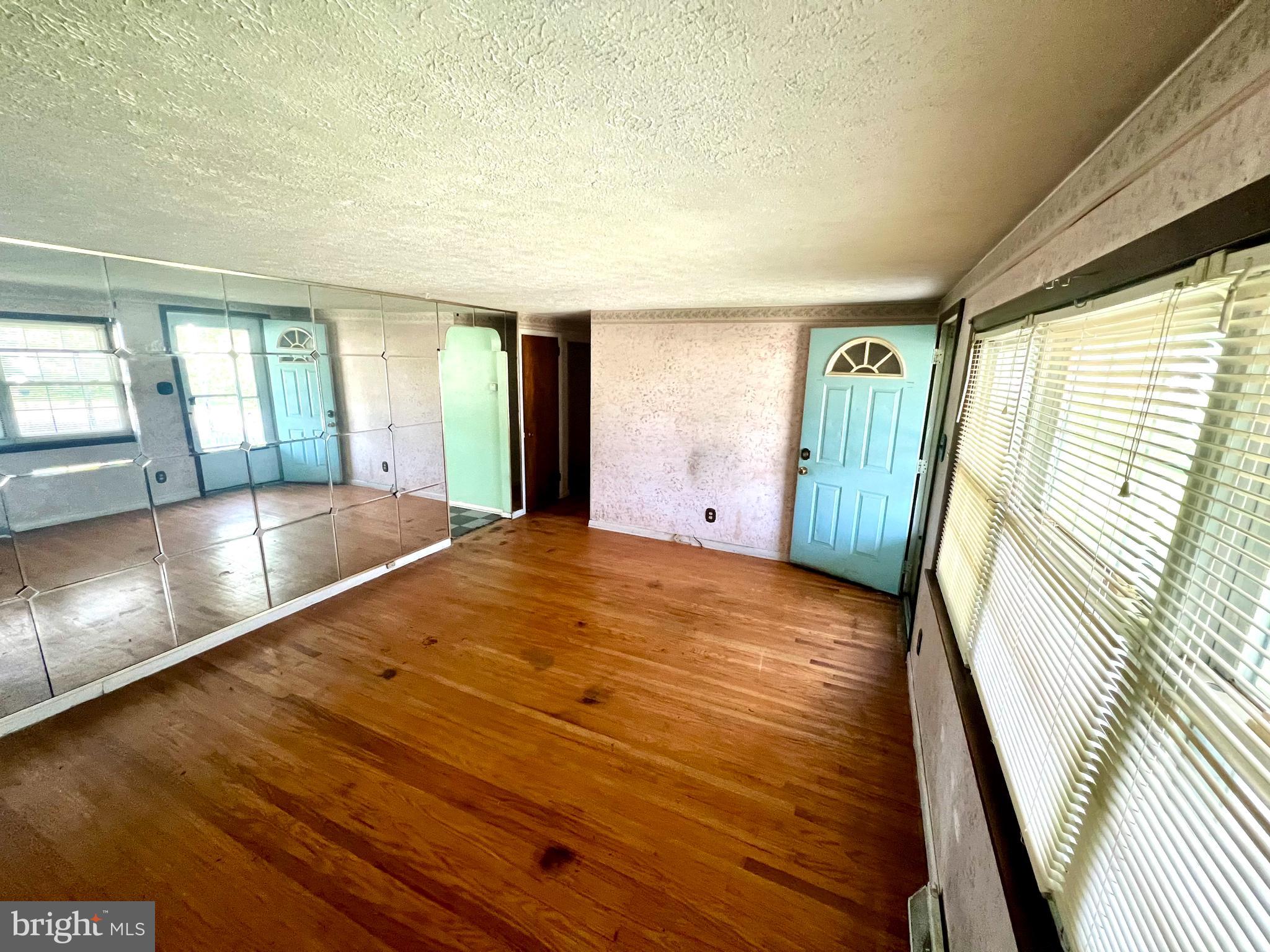 205 2ND STREET