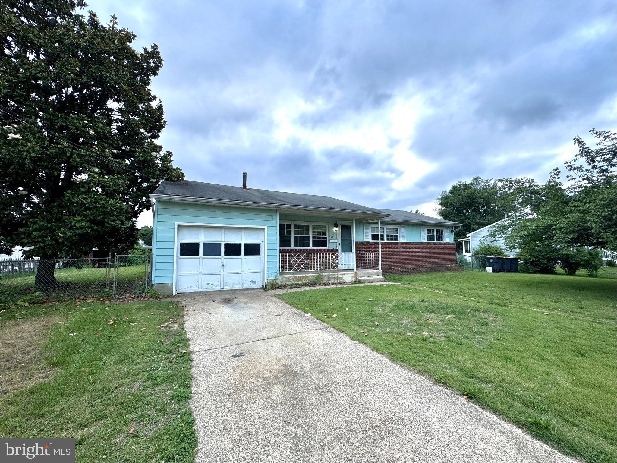 205 2ND STREET