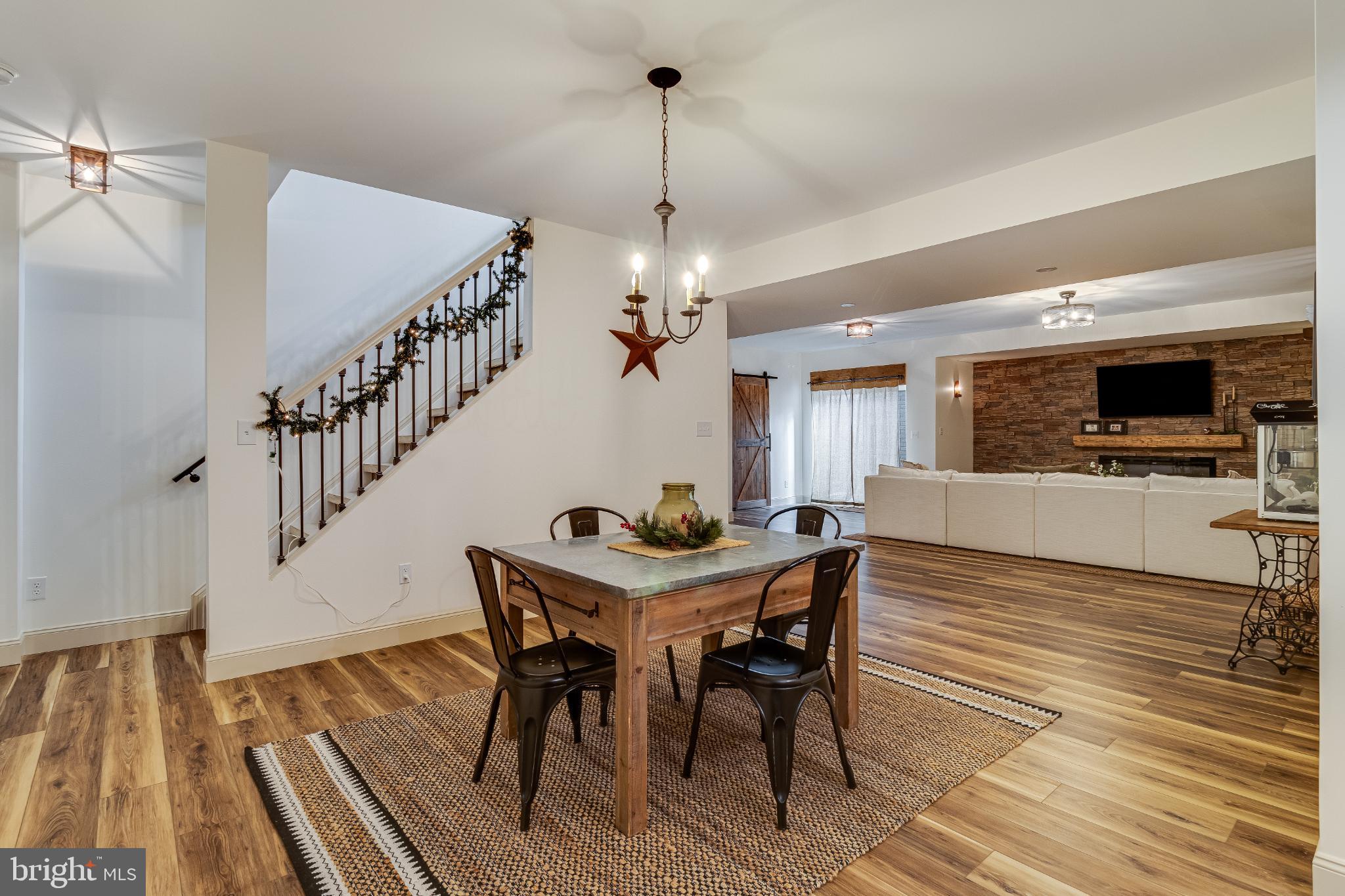 OAKWOOD ESTATES - Residential